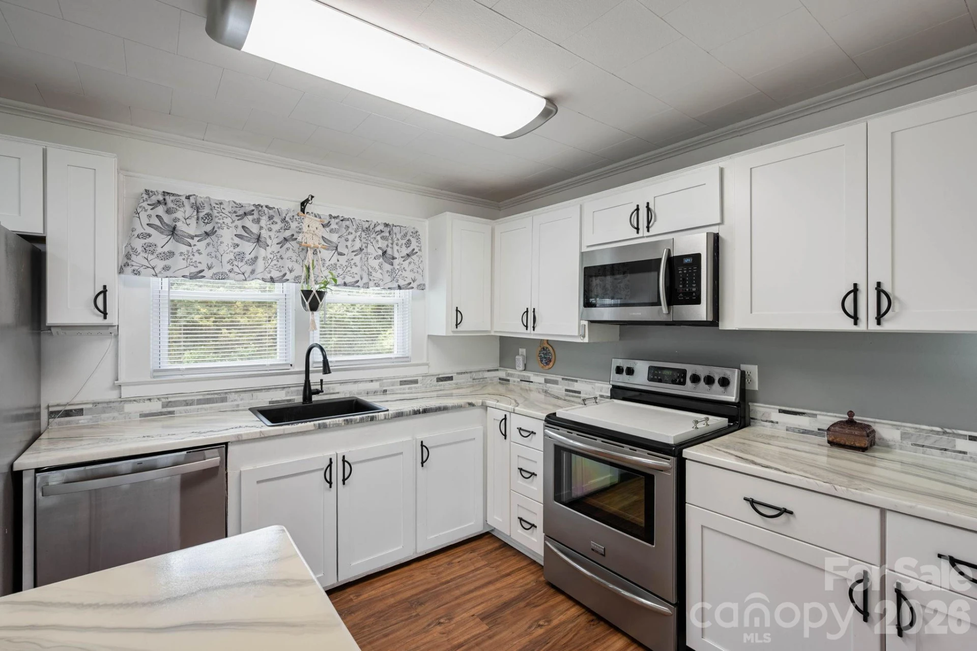1674 Harris Henrietta Road - Photo 10