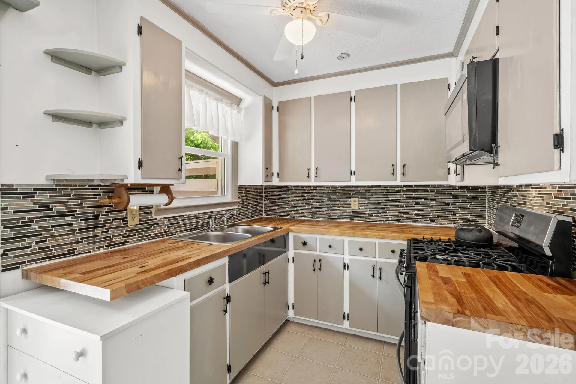 154 Richmond Hill Drive - Photo 6