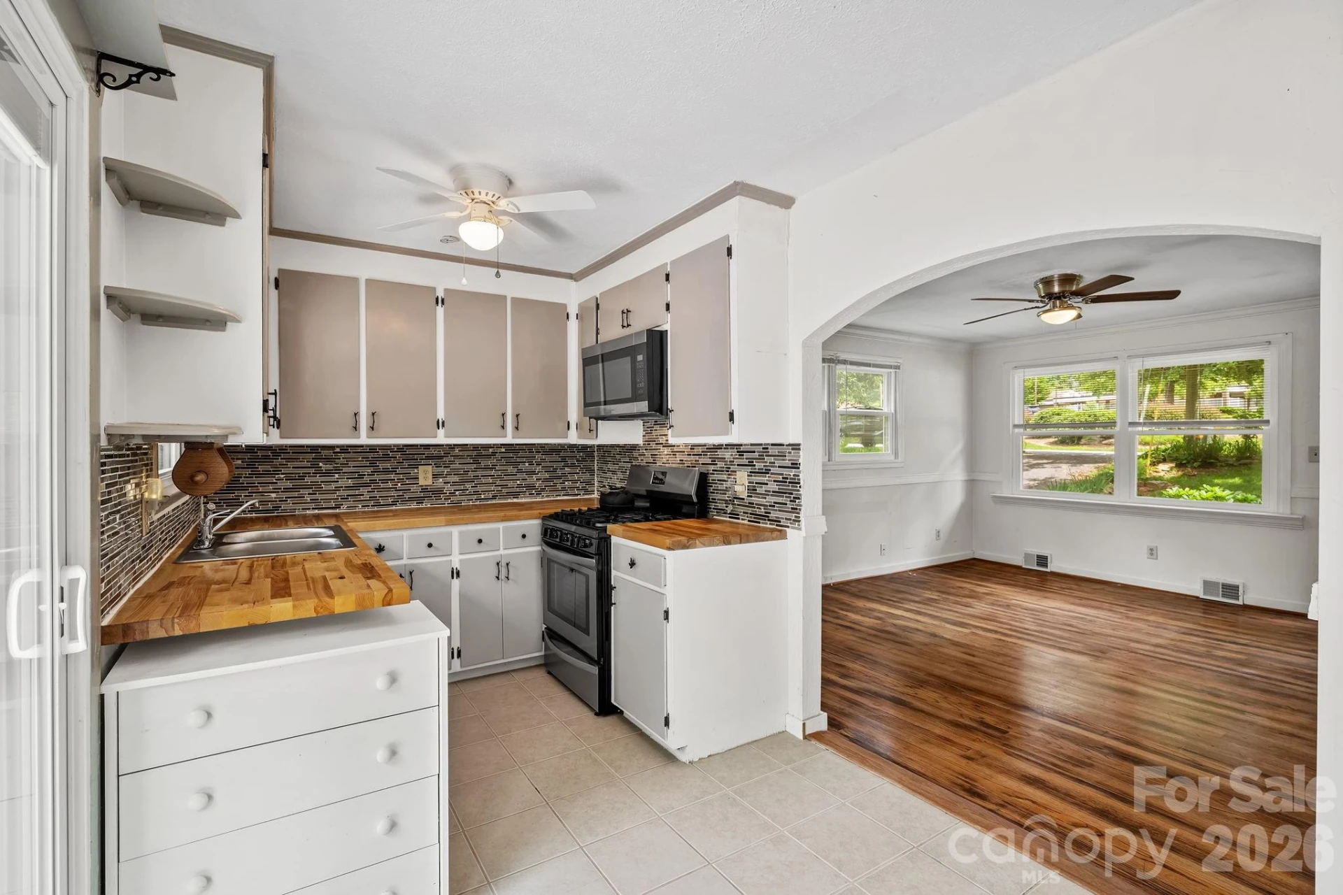 154 Richmond Hill Drive - Photo 8