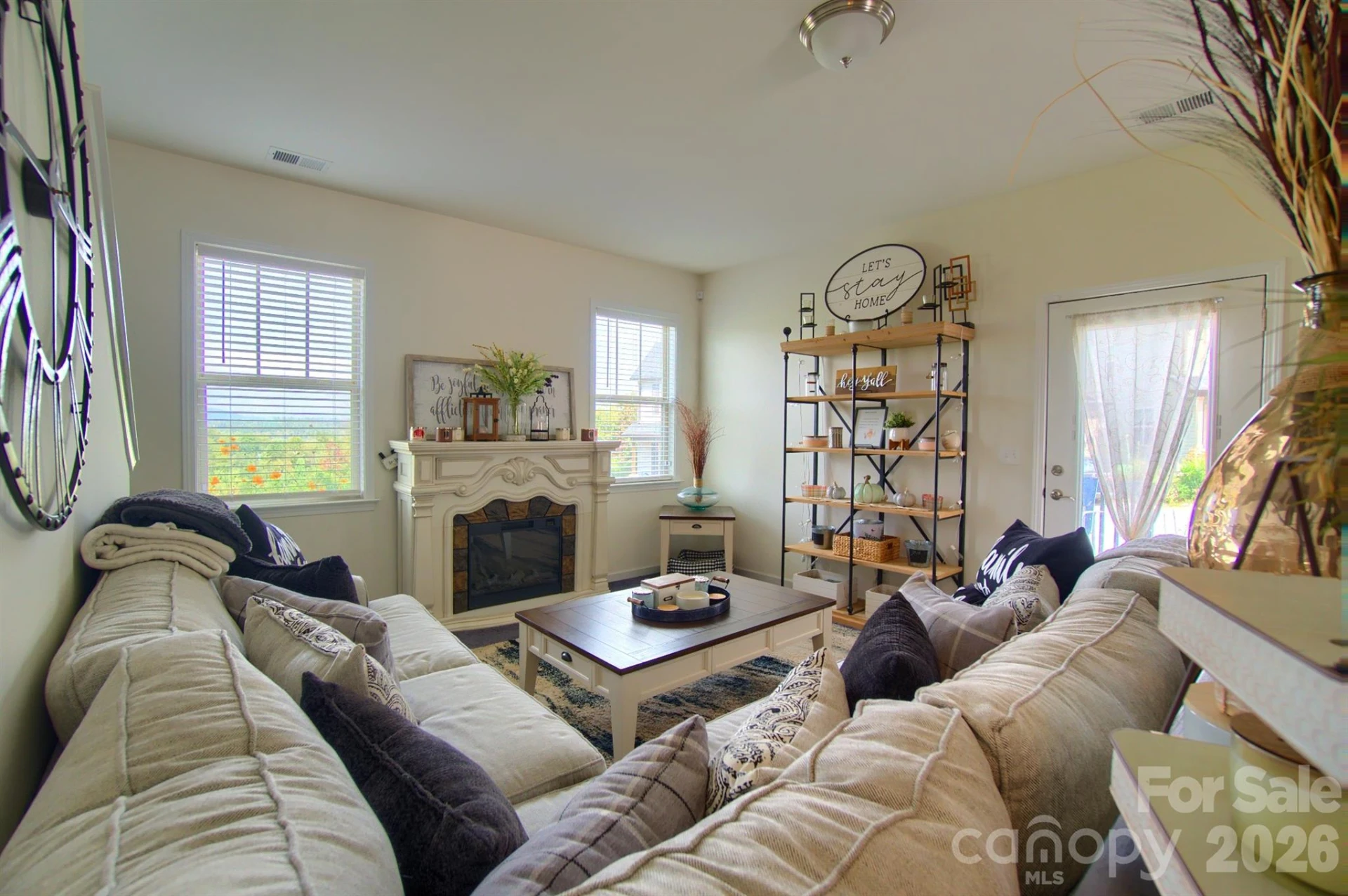 771 Cardwell Lane - Photo 2