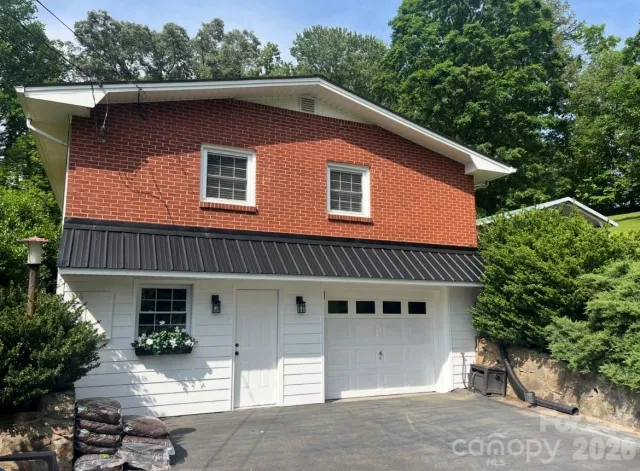 6 Greene Knoll Drive, Candler, NC, 28715