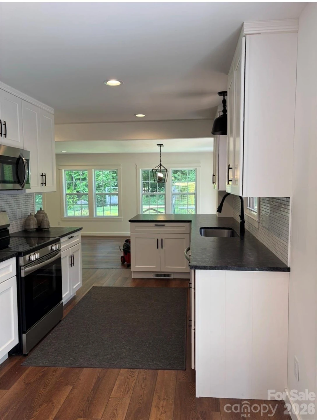 6 Greene Knoll Drive - Photo 5