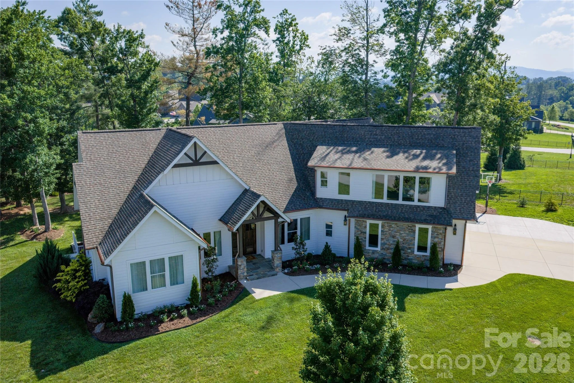 210 Samuel Drive - Photo 2