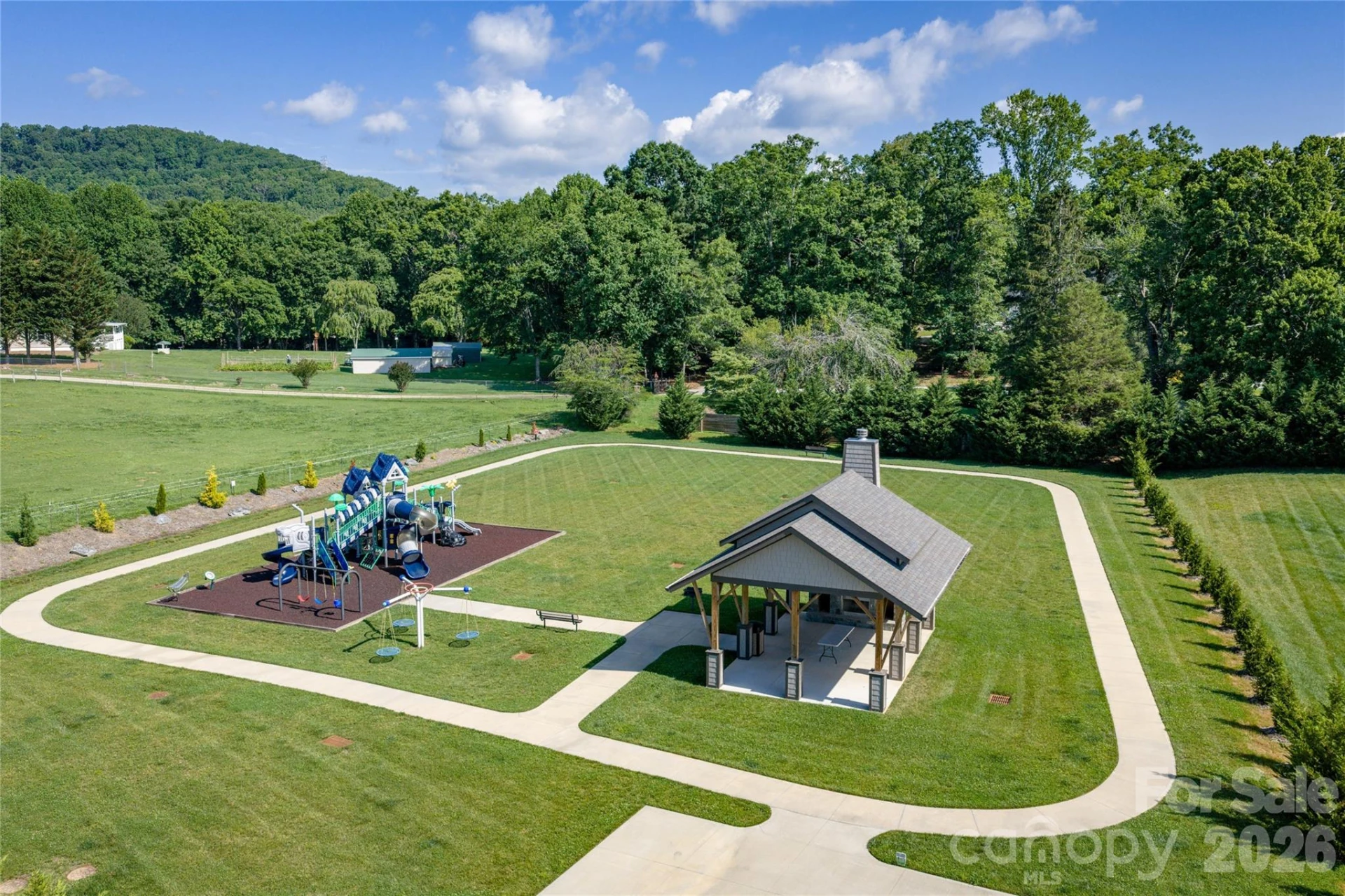 210 Samuel Drive - Photo 3