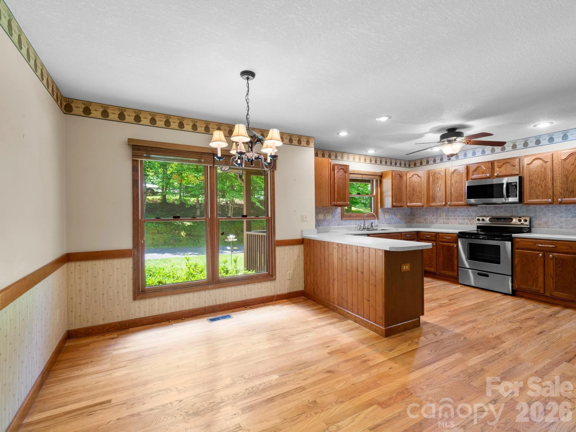 11 Robin Lane - Photo 12