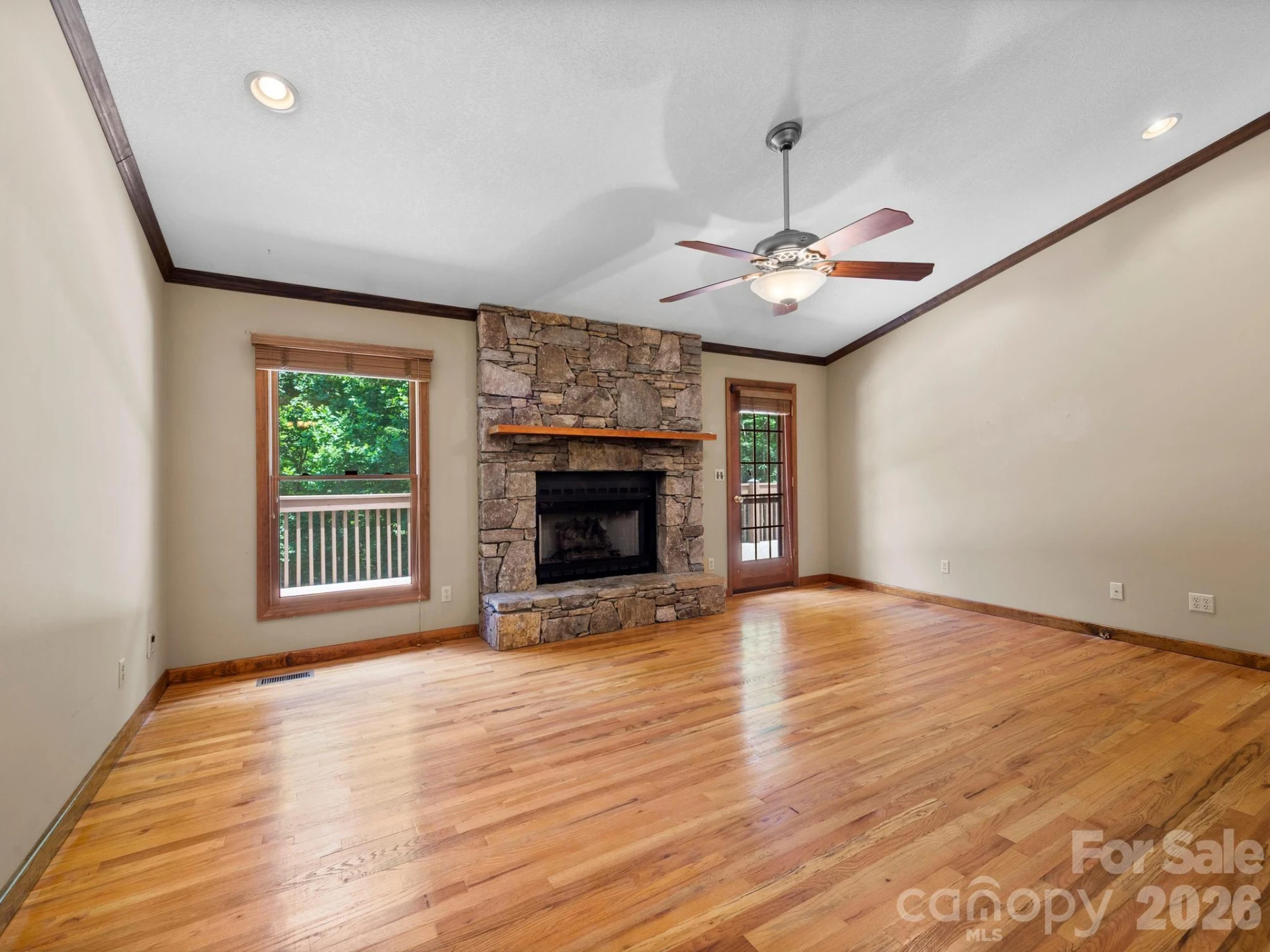 11 Robin Lane - Photo 6