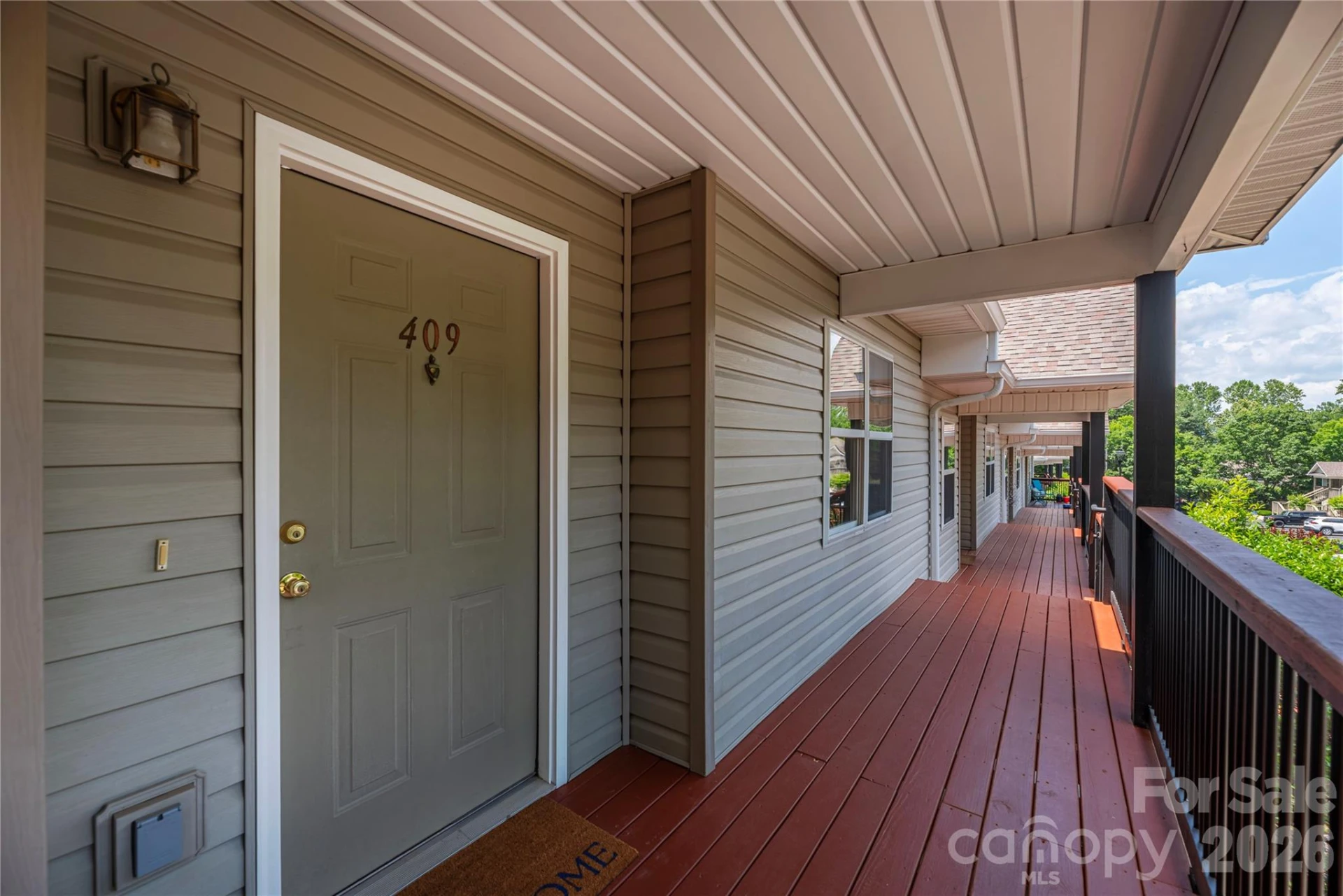 409 Carlyle Way - Photo 4