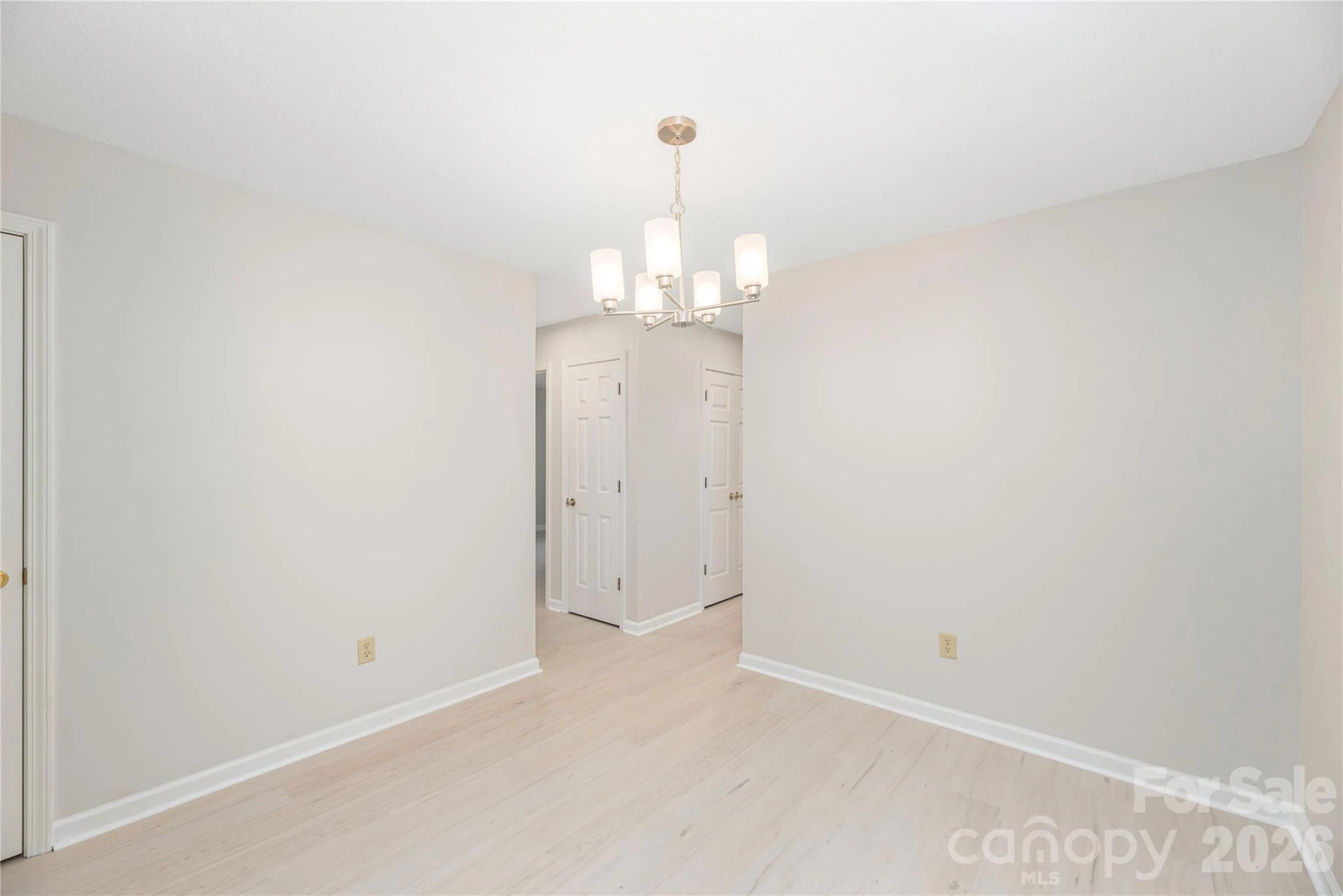 409 Carlyle Way - Photo 9