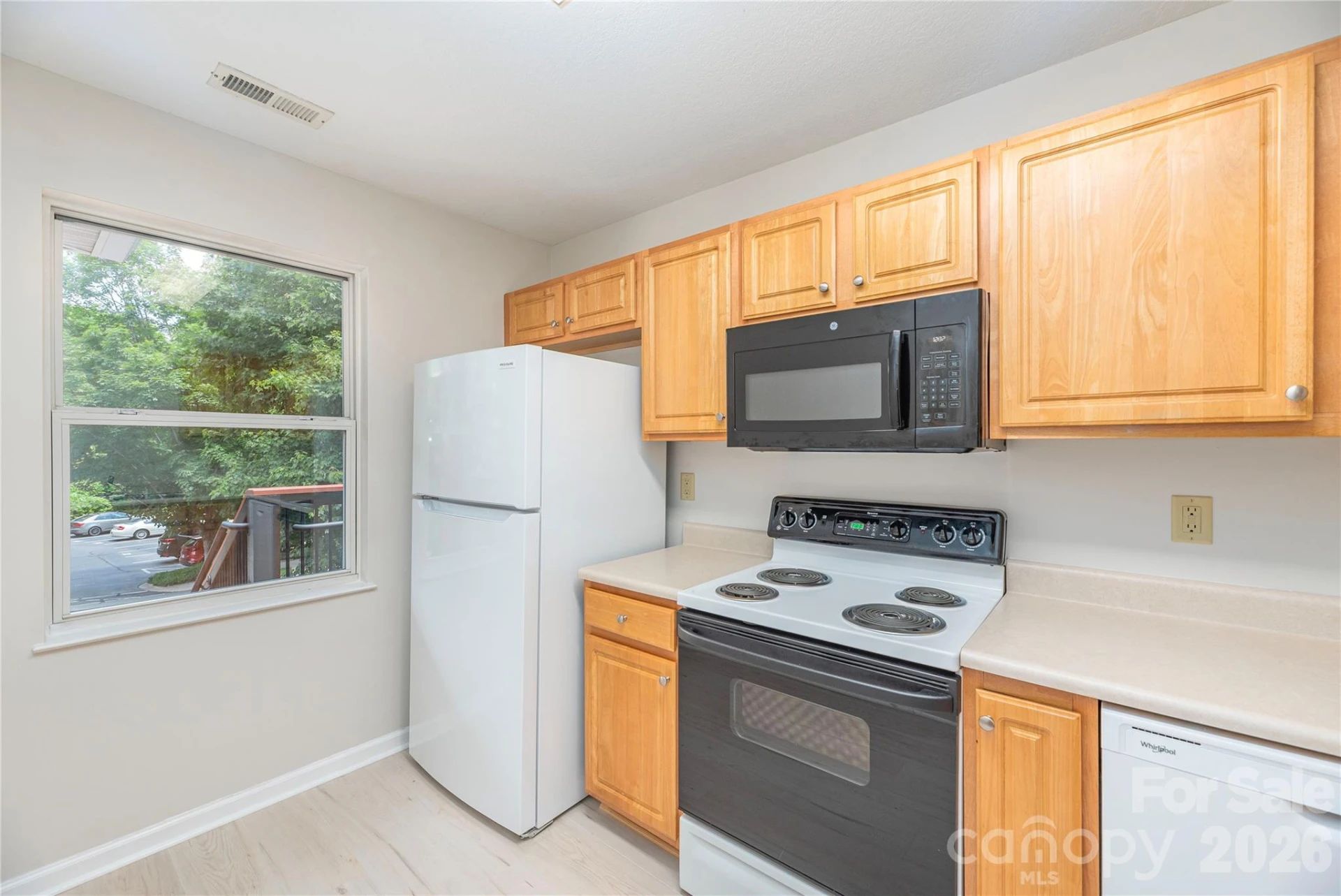 409 Carlyle Way - Photo 10