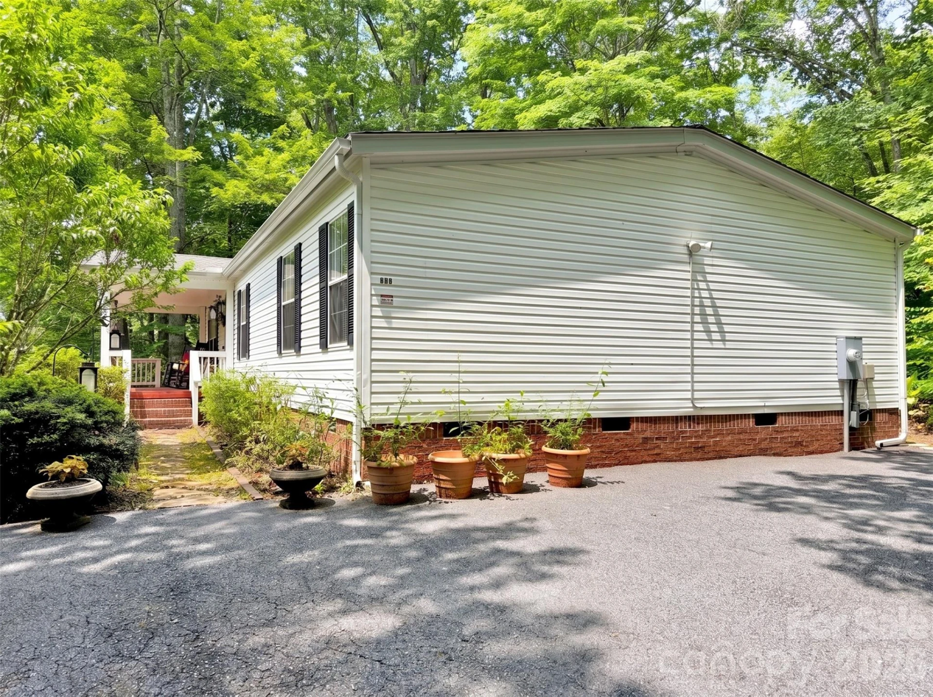 315 Oakstone Drive - Photo 3