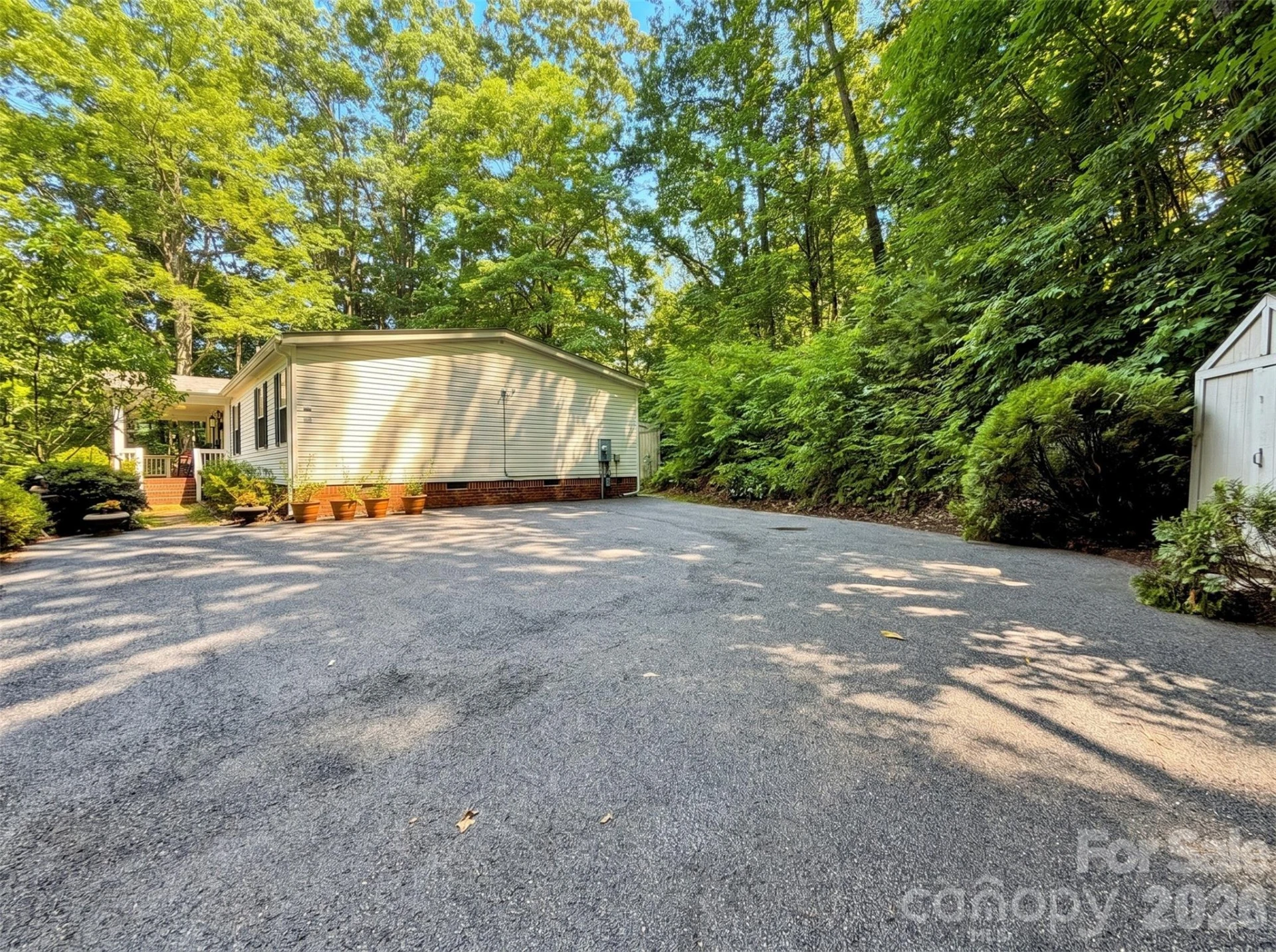 315 Oakstone Drive - Photo 4