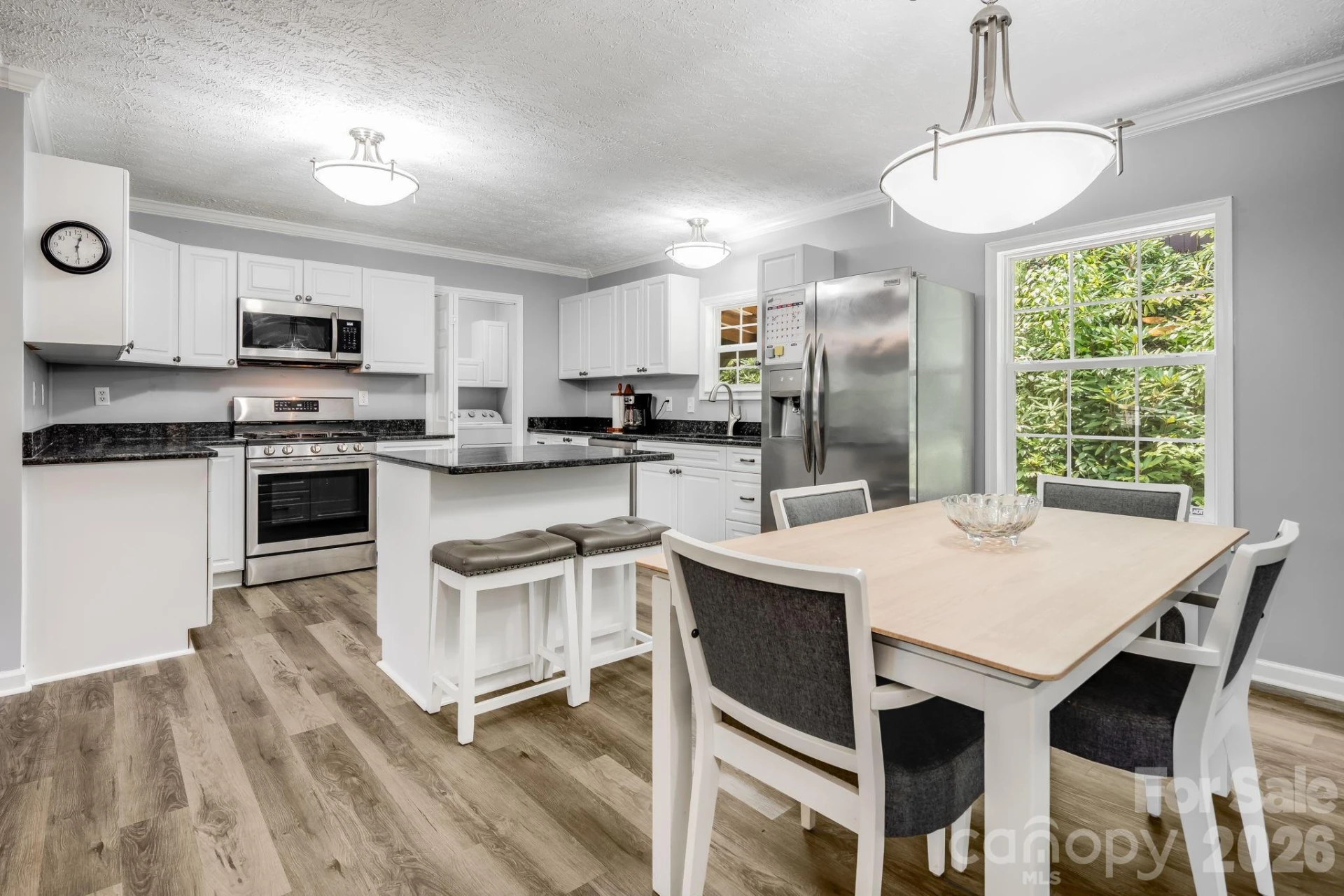 112 Reeves Road - Photo 6