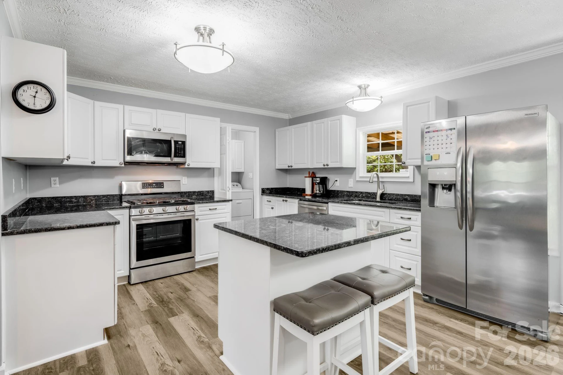 112 Reeves Road - Photo 7