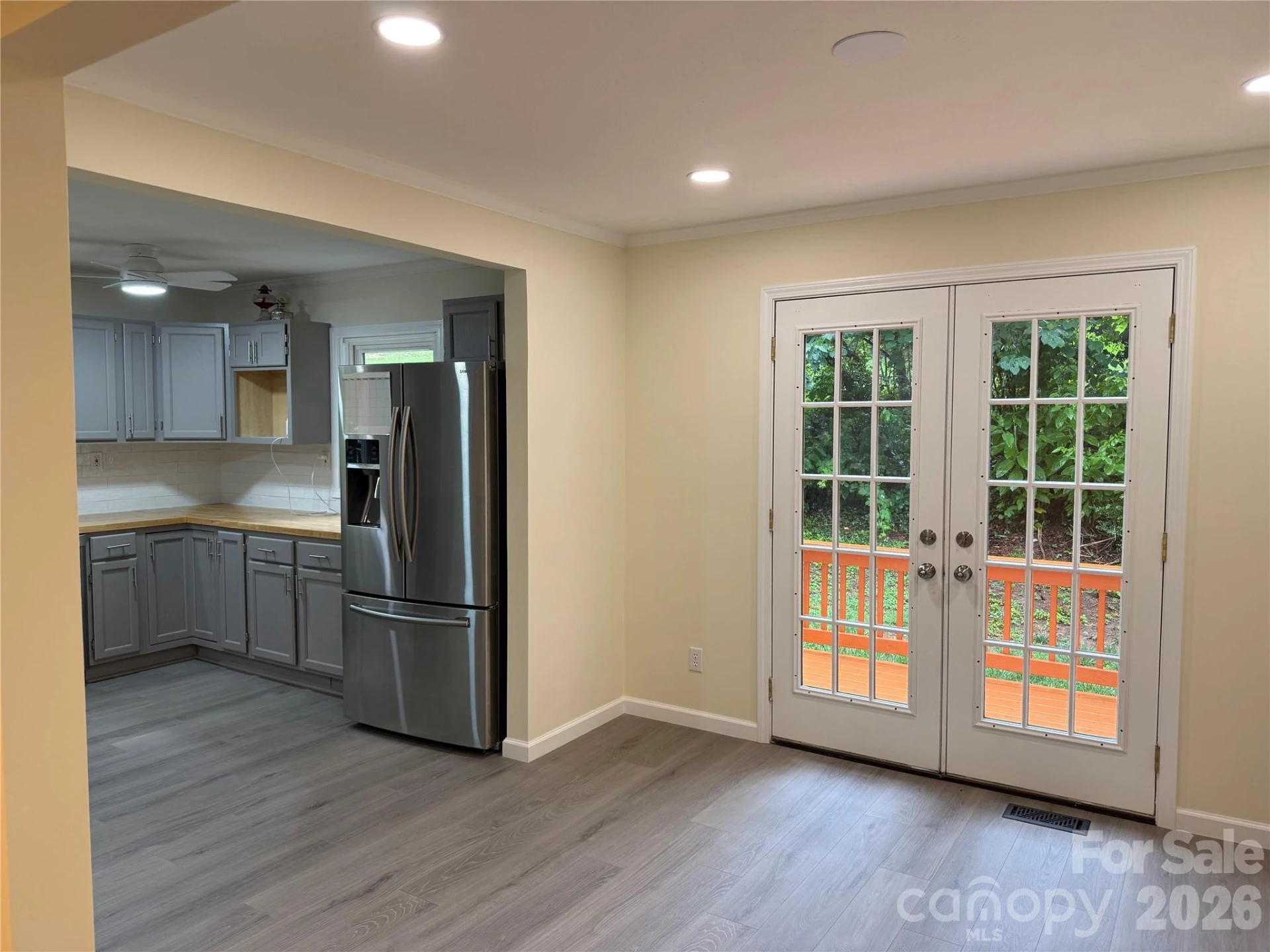 32 Mayfair Drive - Photo 14