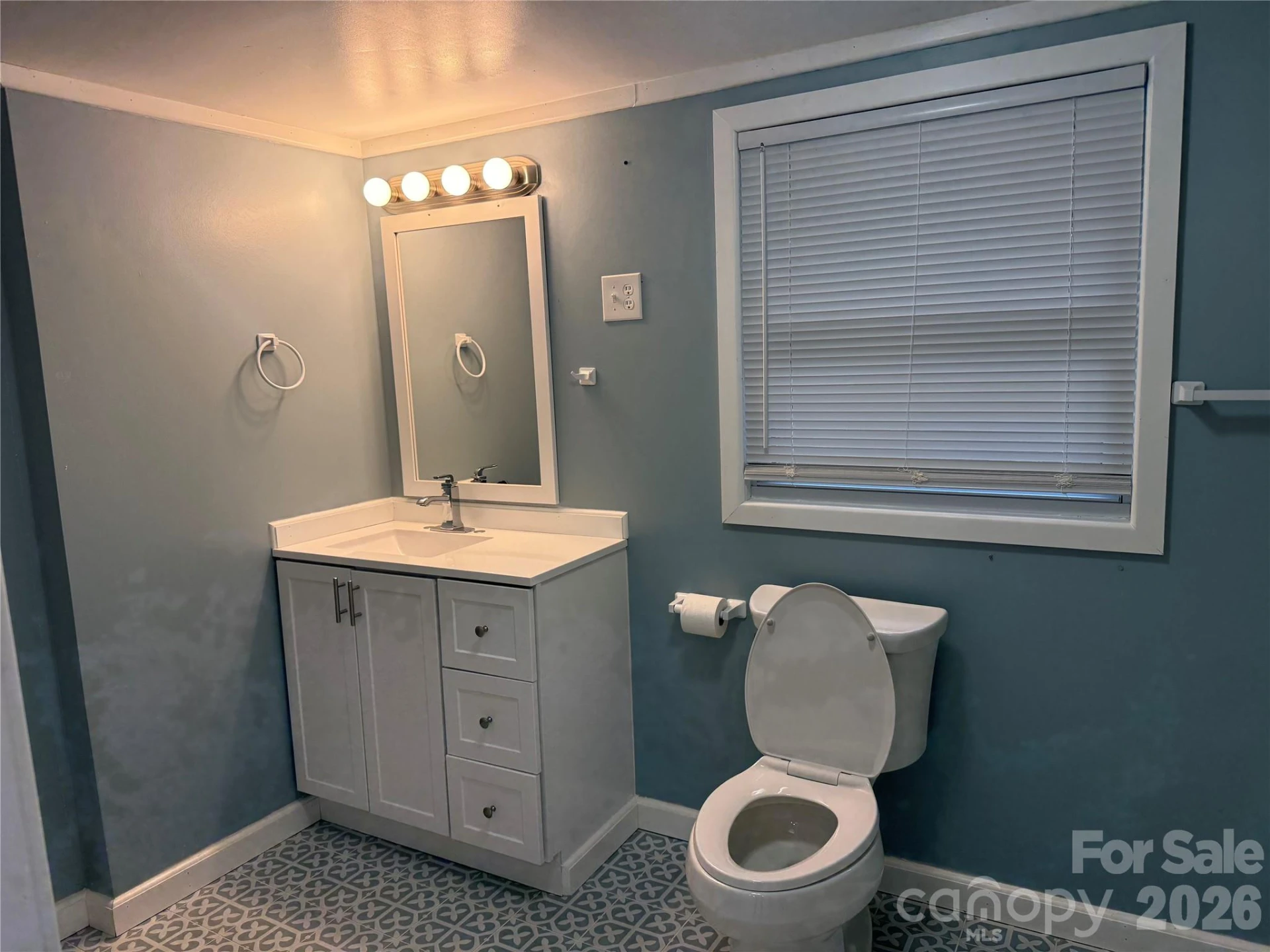 32 Mayfair Drive - Photo 19