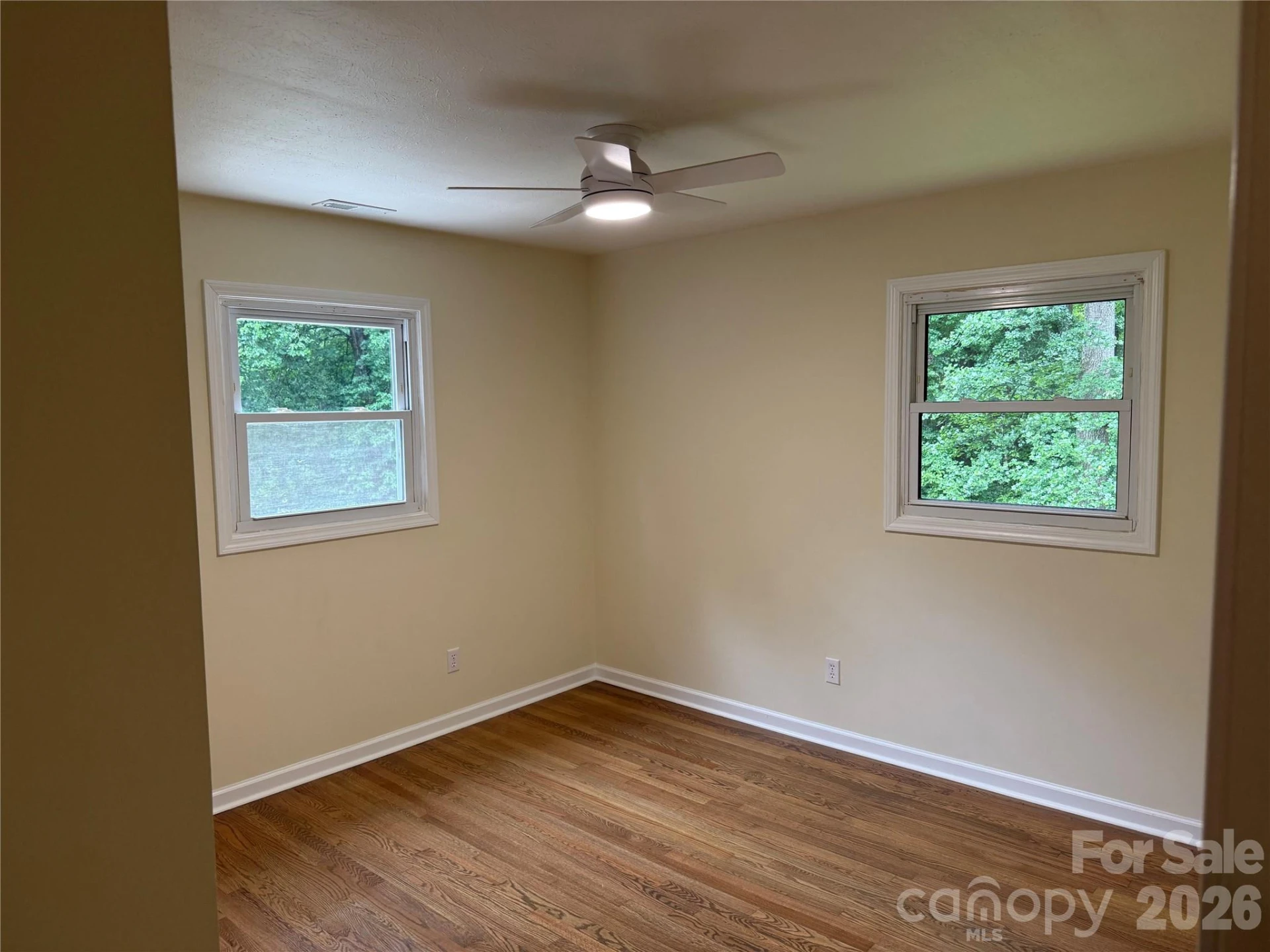 32 Mayfair Drive - Photo 21