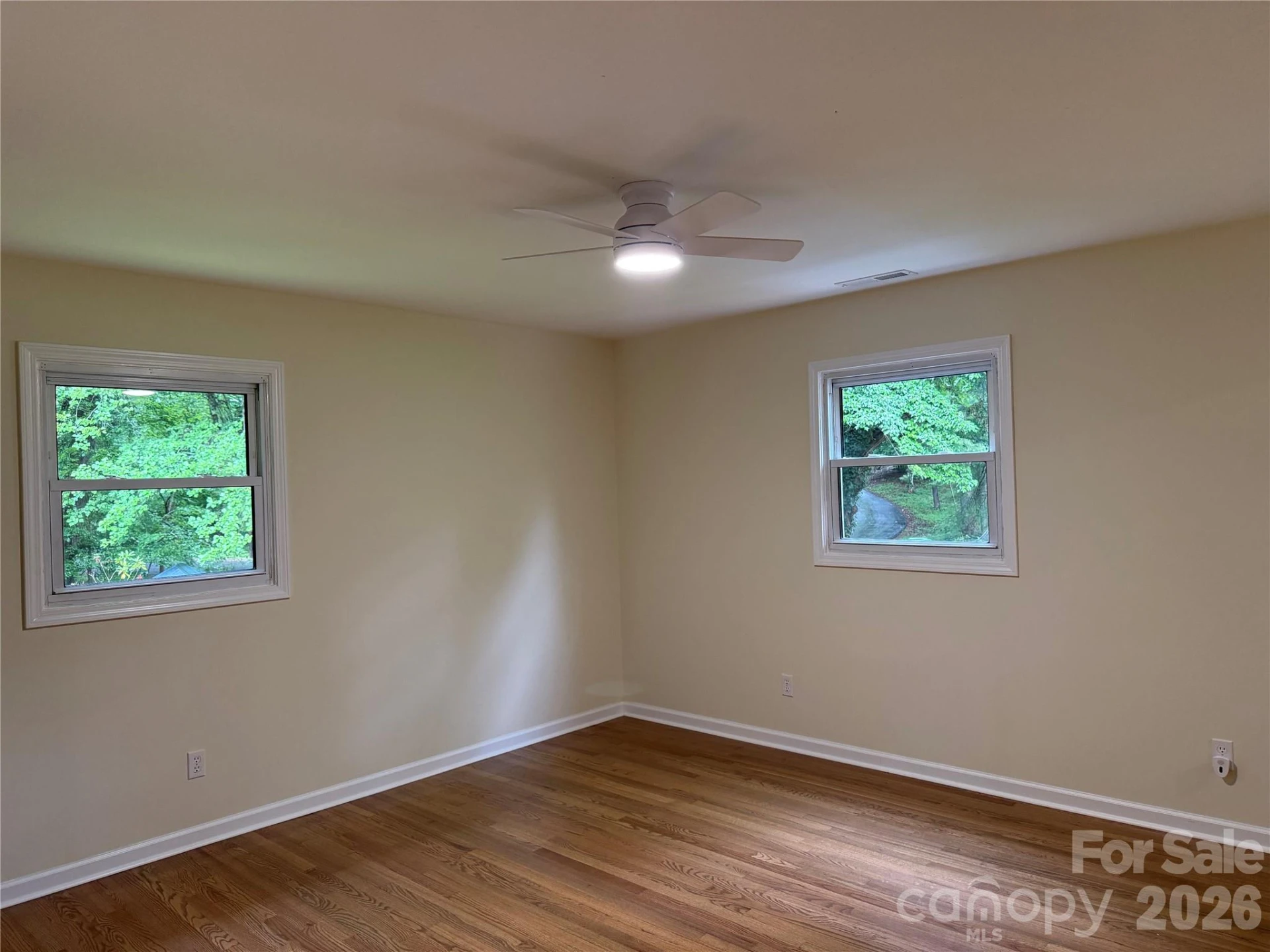 32 Mayfair Drive - Photo 24