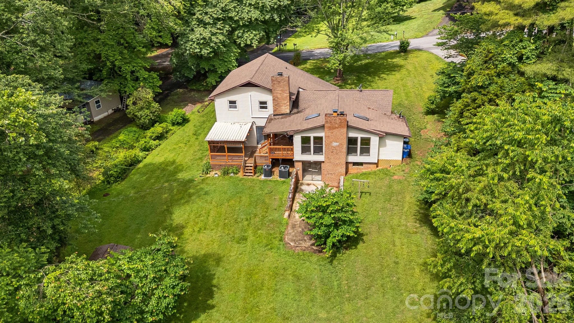32 Mayfair Drive - Photo 5