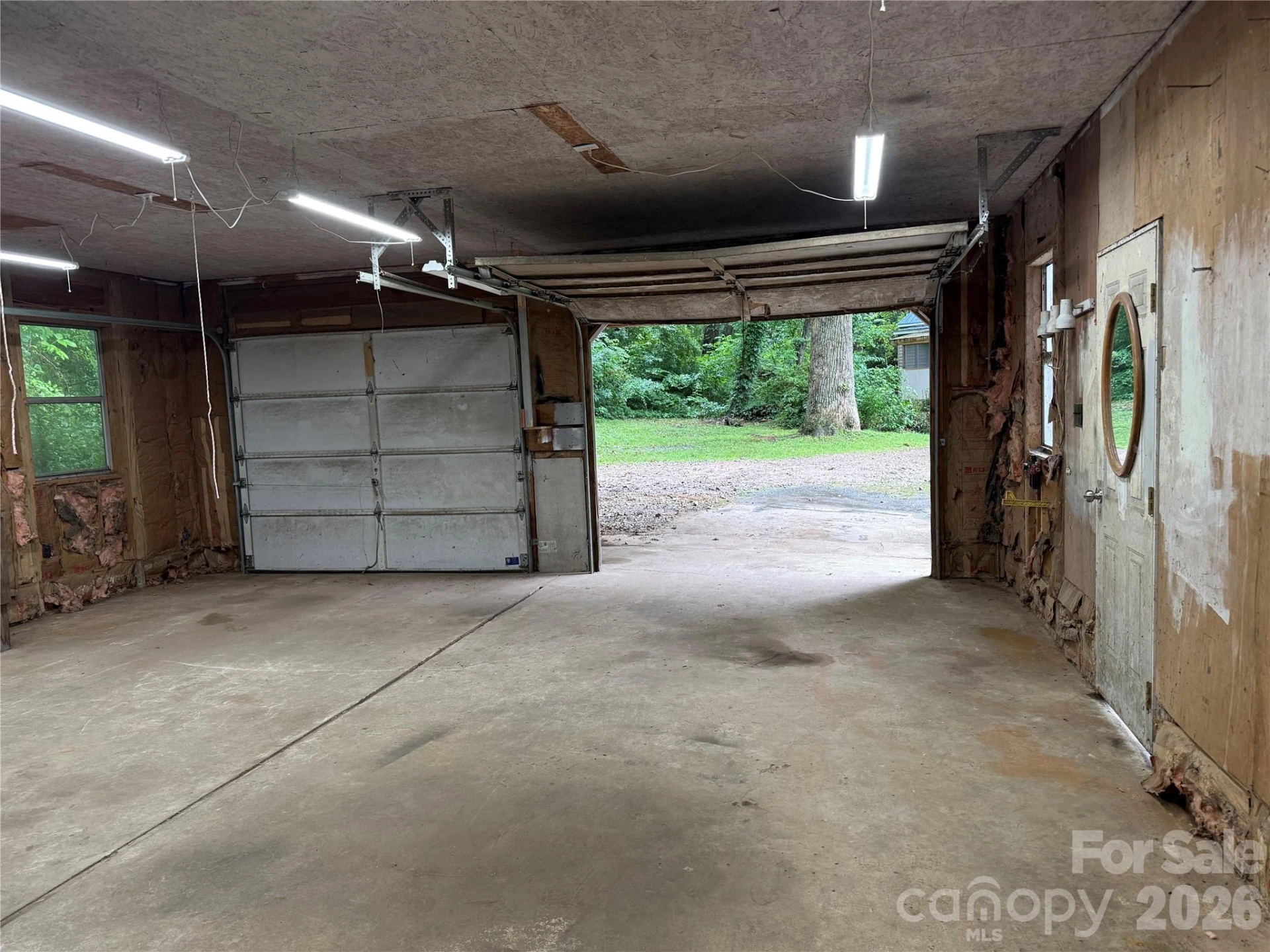 32 Mayfair Drive - Photo 47