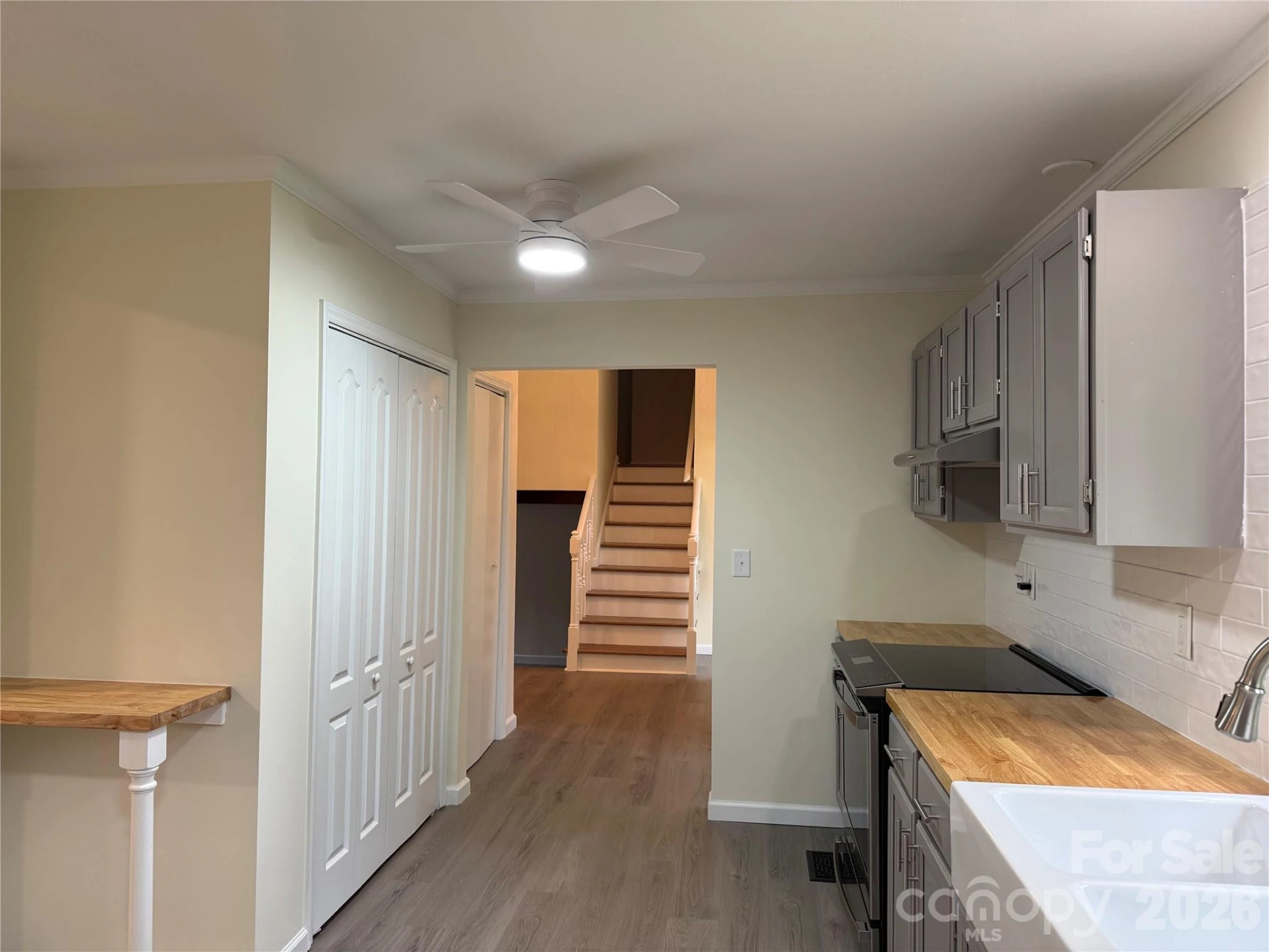32 Mayfair Drive - Photo 10
