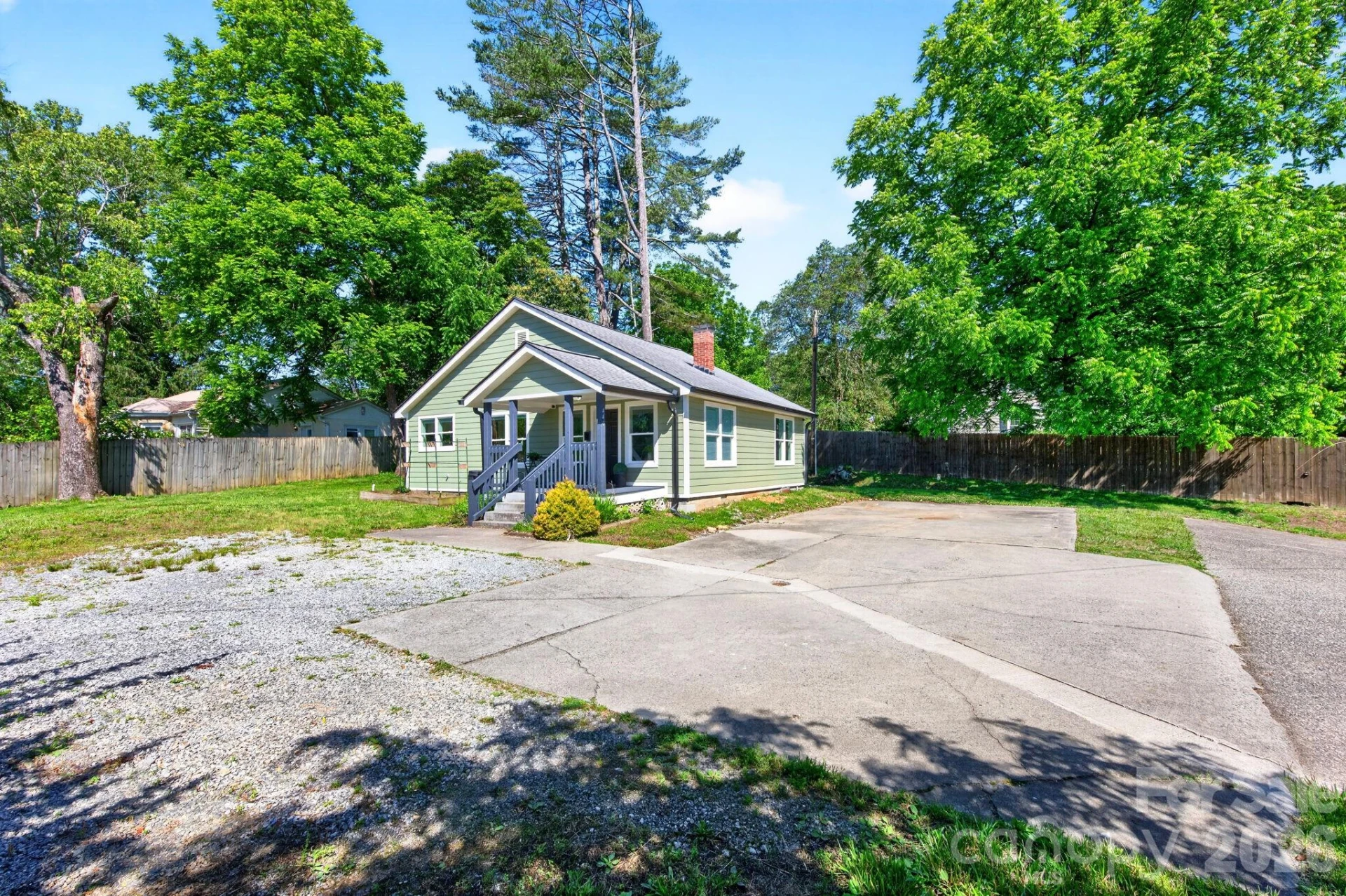 440V Carolina Avenue - Photo 5