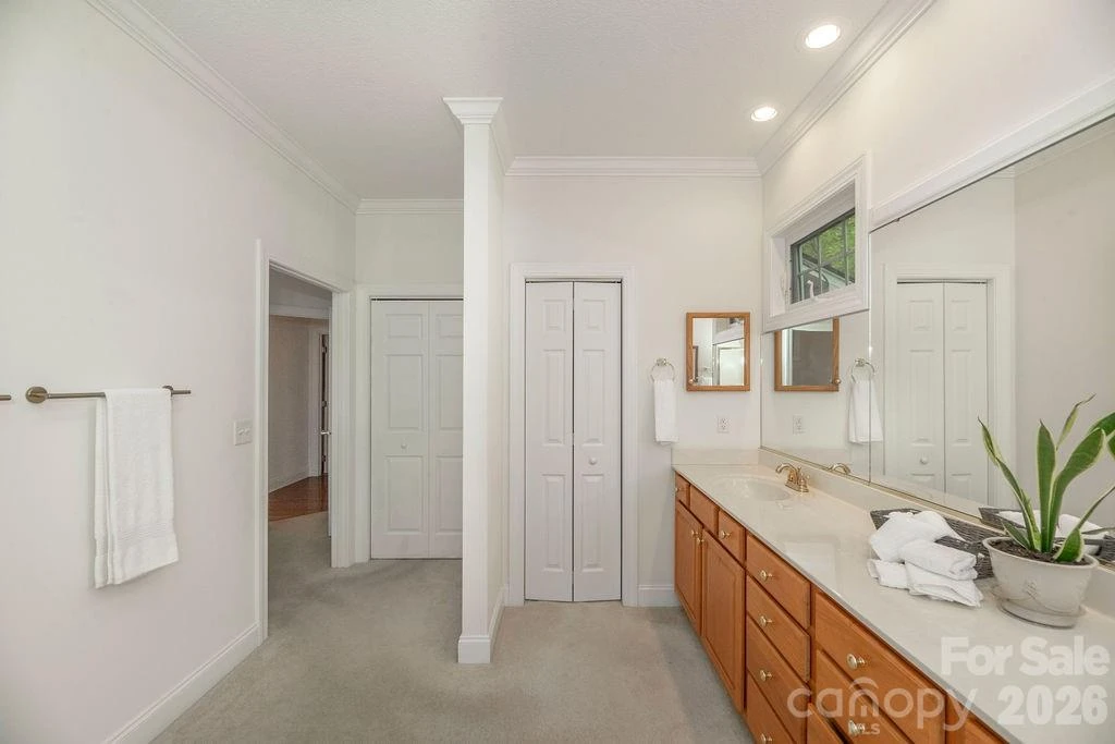719 Deerlake Road - Photo 30