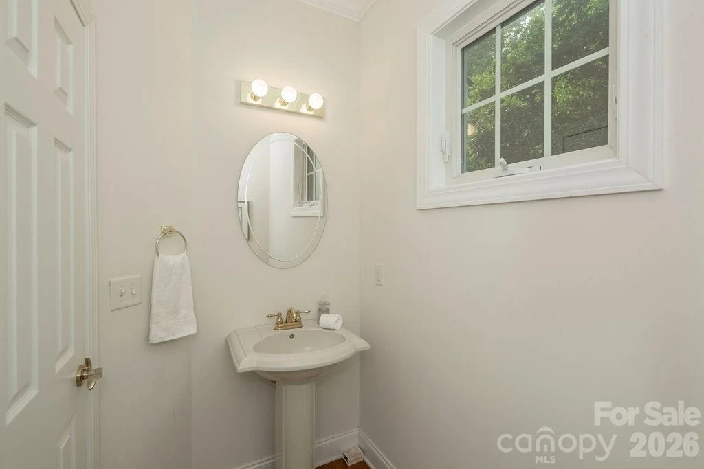 719 Deerlake Road - Photo 37