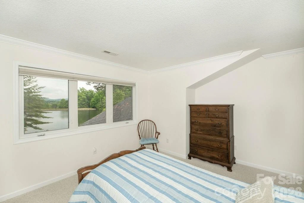 719 Deerlake Road - Photo 39