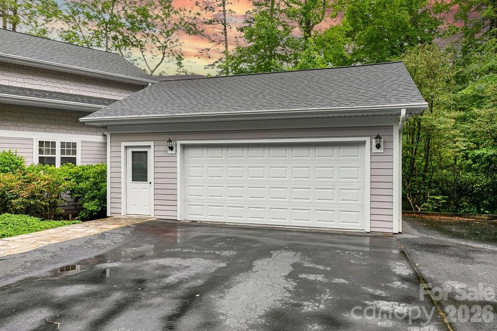 719 Deerlake Road - Photo 6