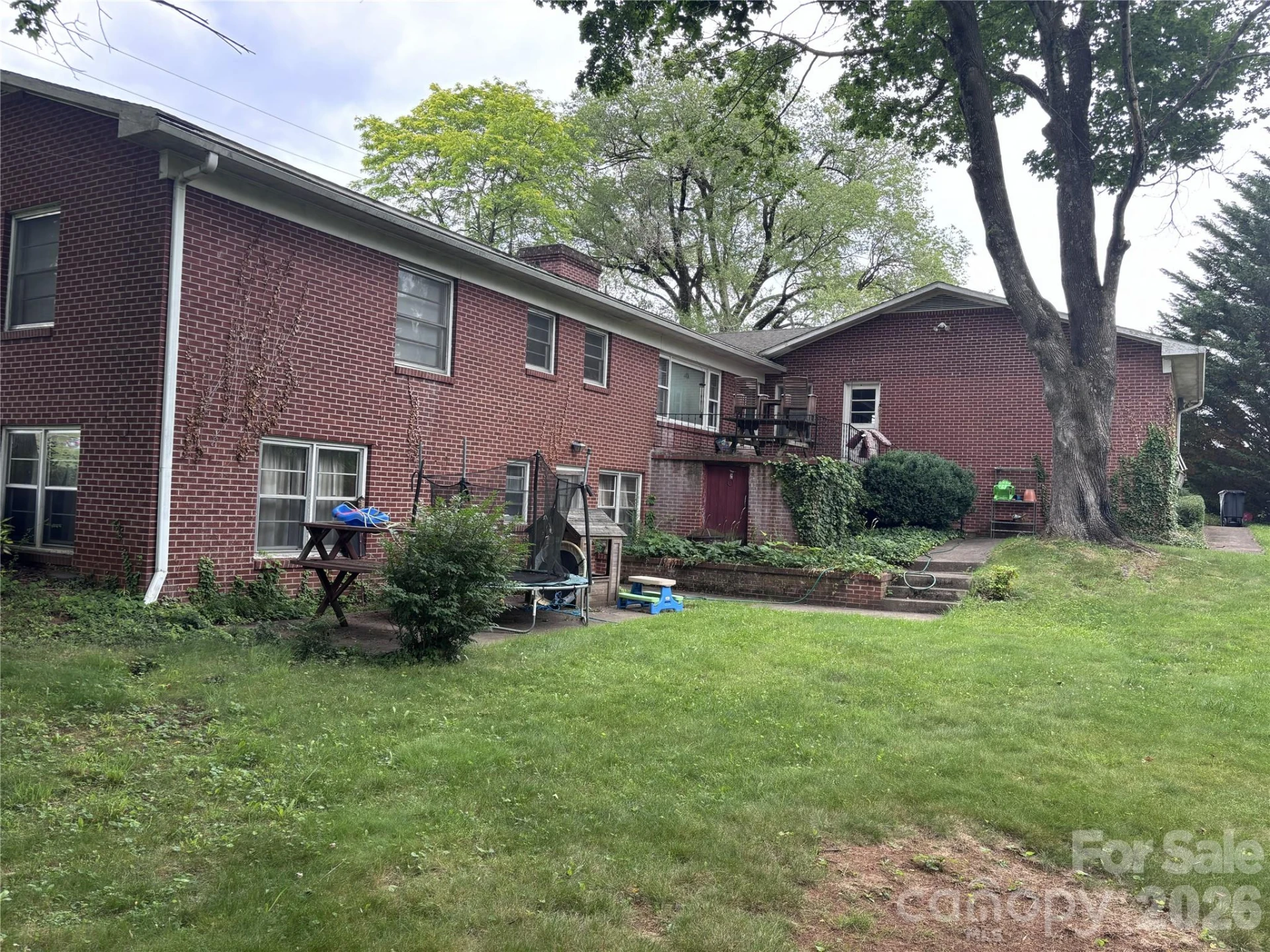 625 Vance Street - Photo 4