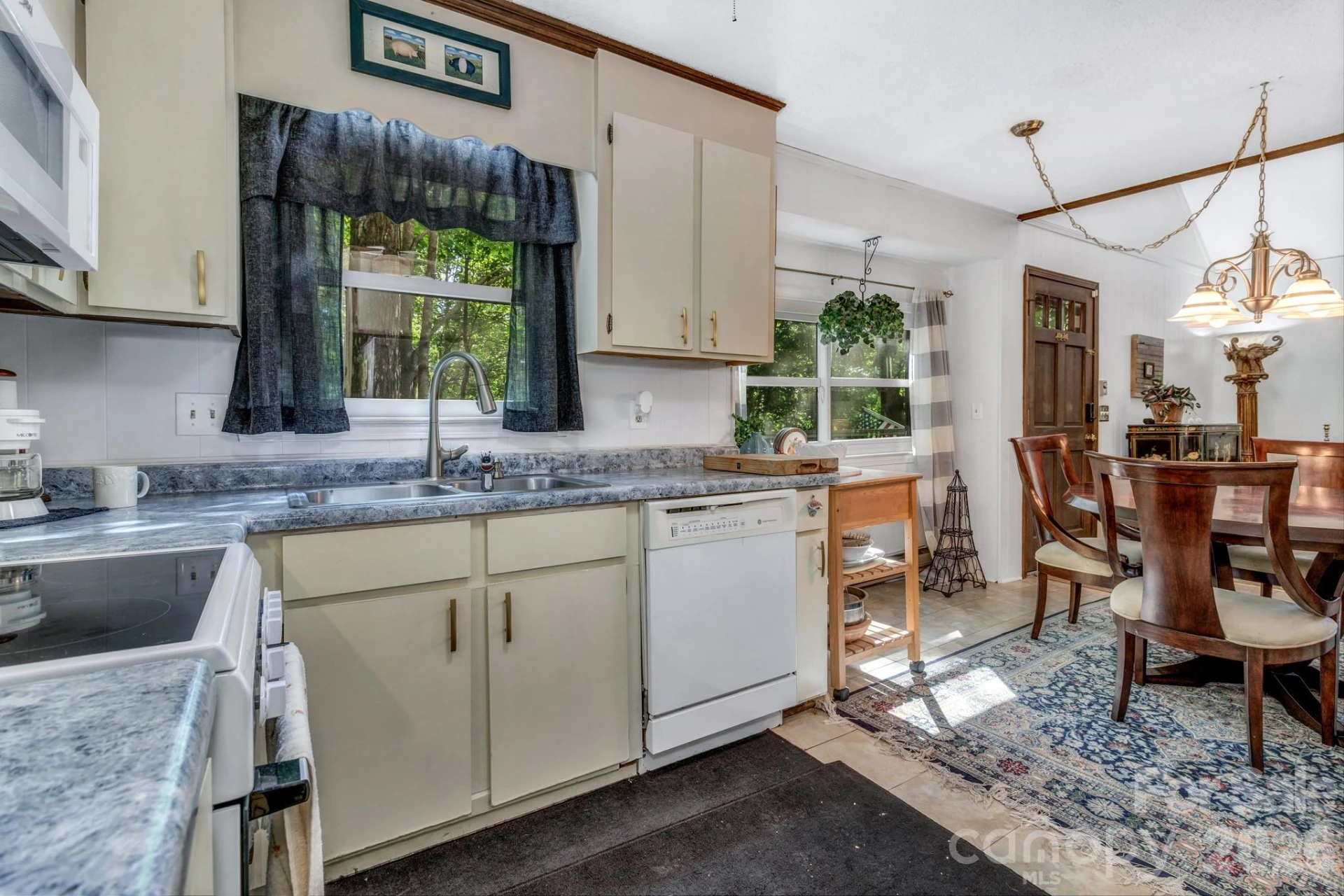 571 Tsisqua Circle - Photo 15