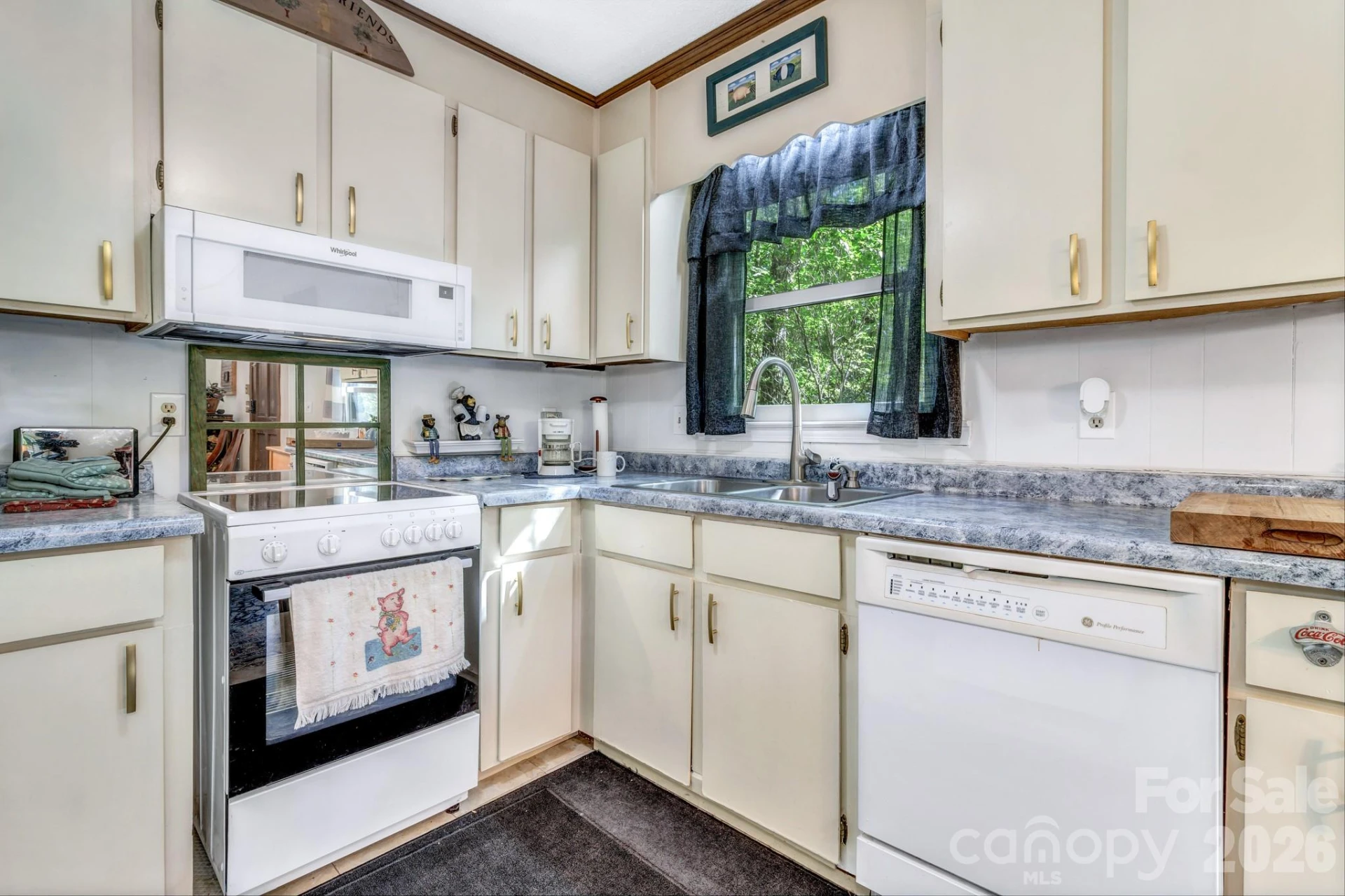 571 Tsisqua Circle - Photo 16