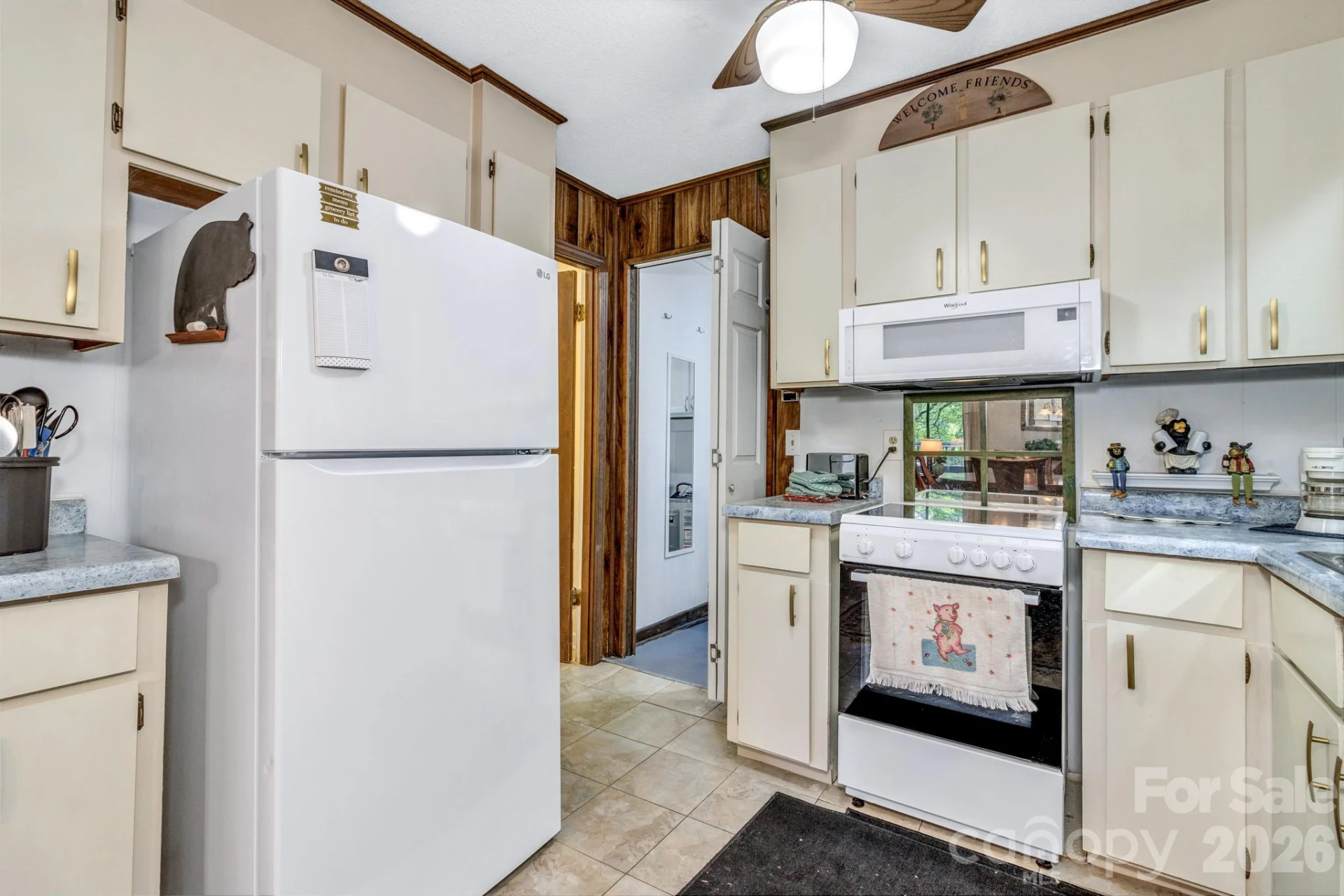 571 Tsisqua Circle - Photo 18