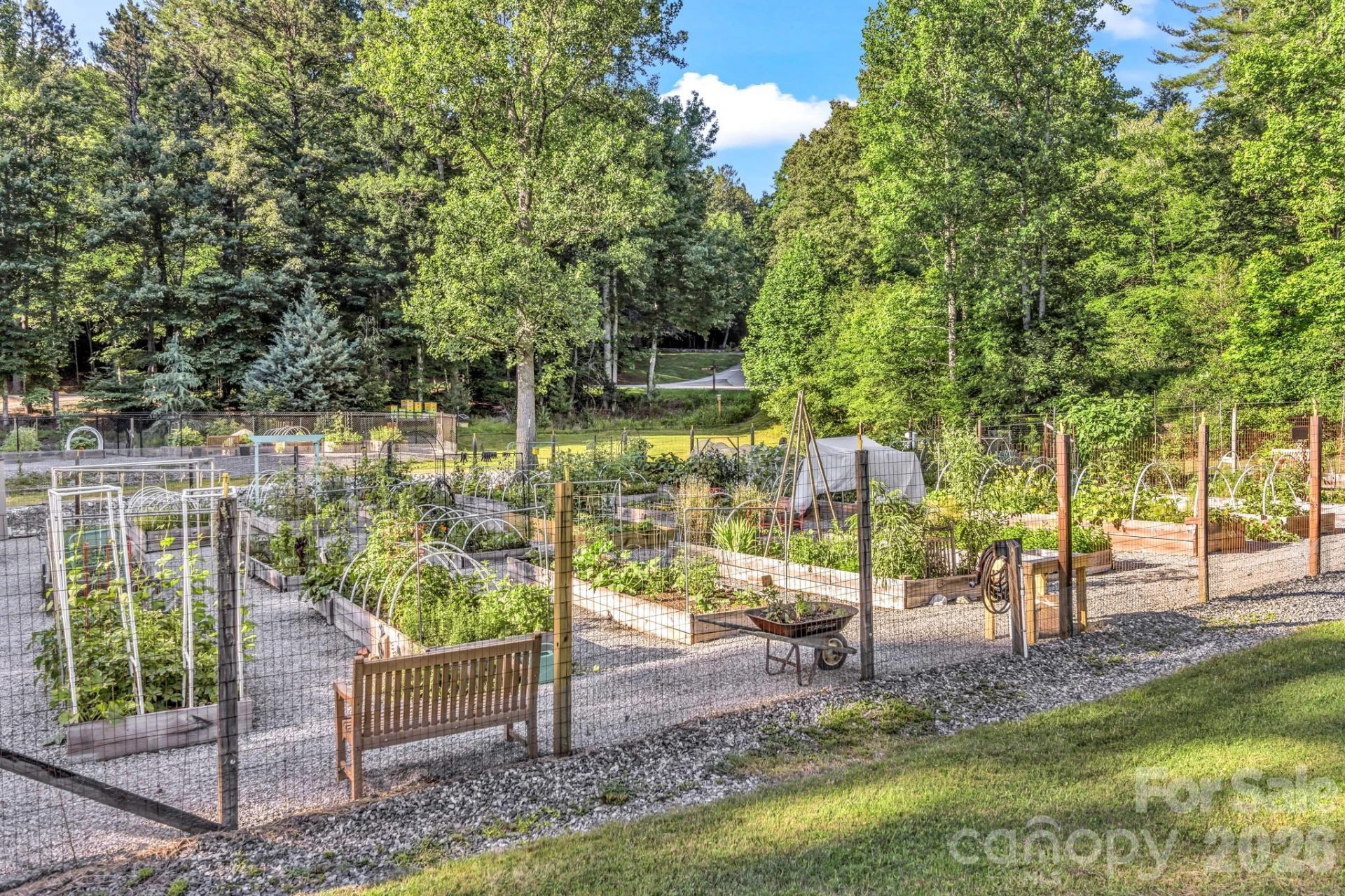 571 Tsisqua Circle - Photo 45