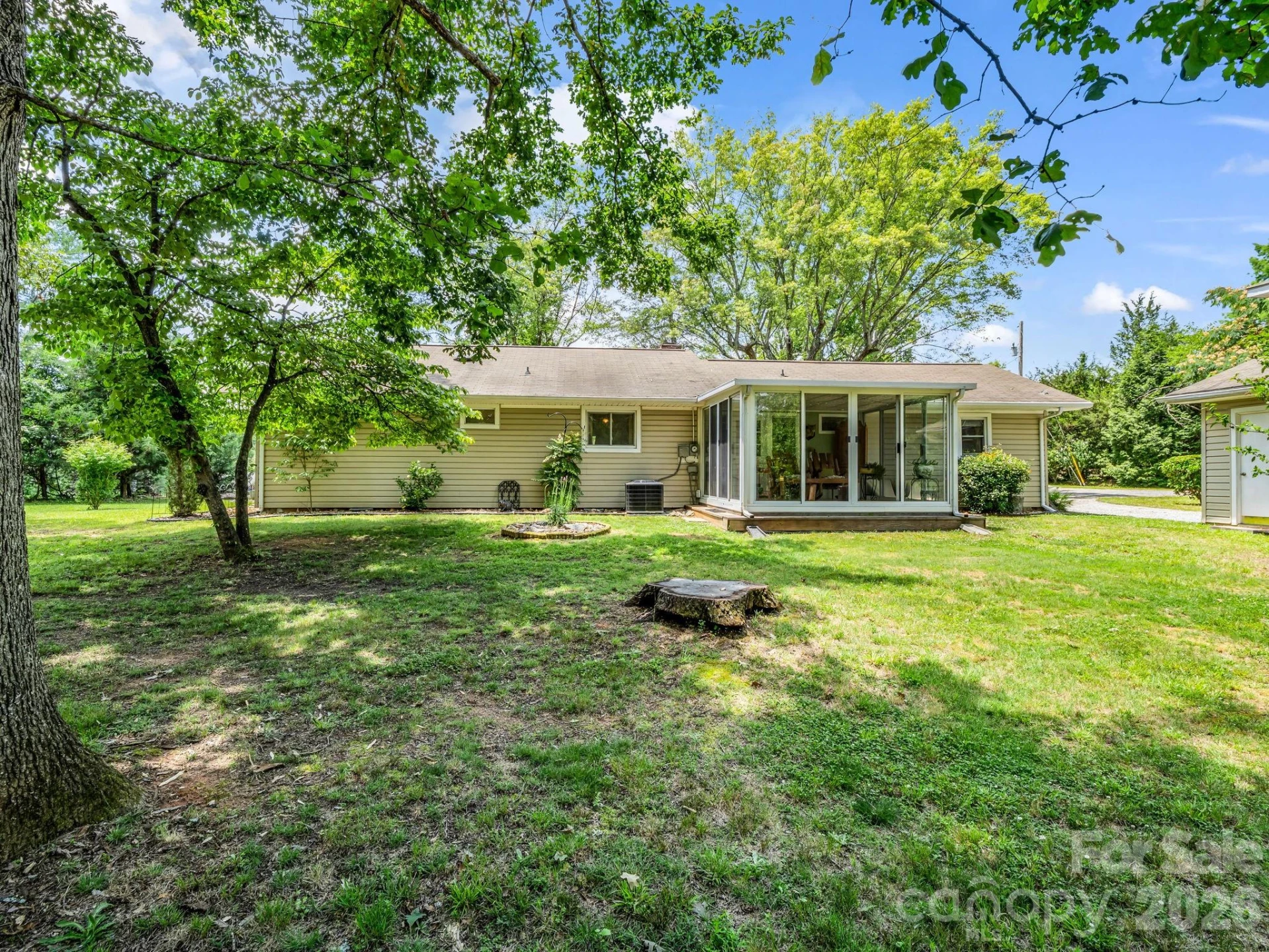 10 Deer Run Lane - Photo 2