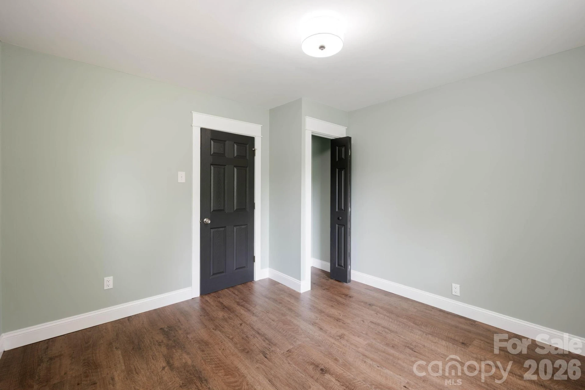 147 Hillside Street - Photo 12
