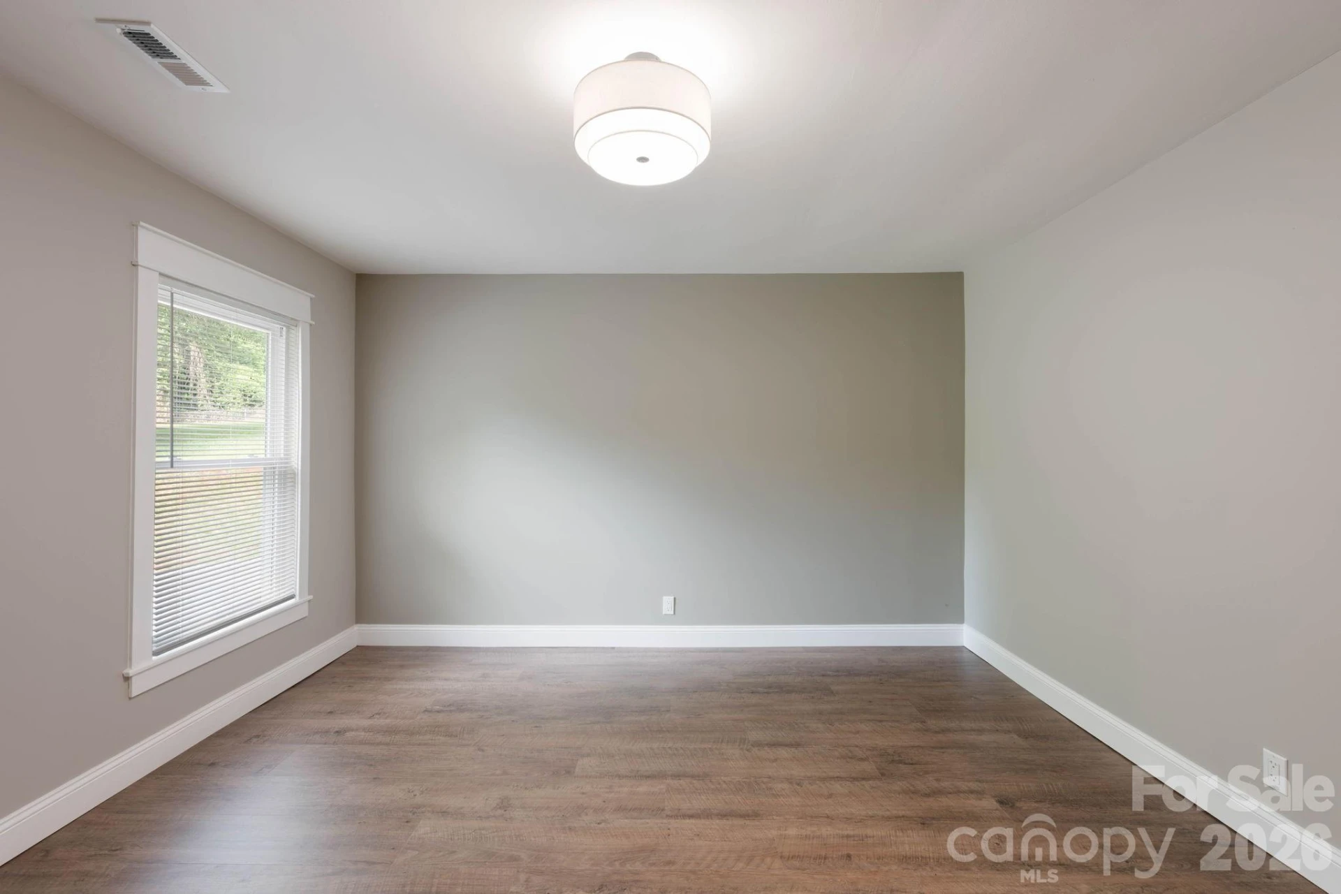 147 Hillside Street - Photo 15
