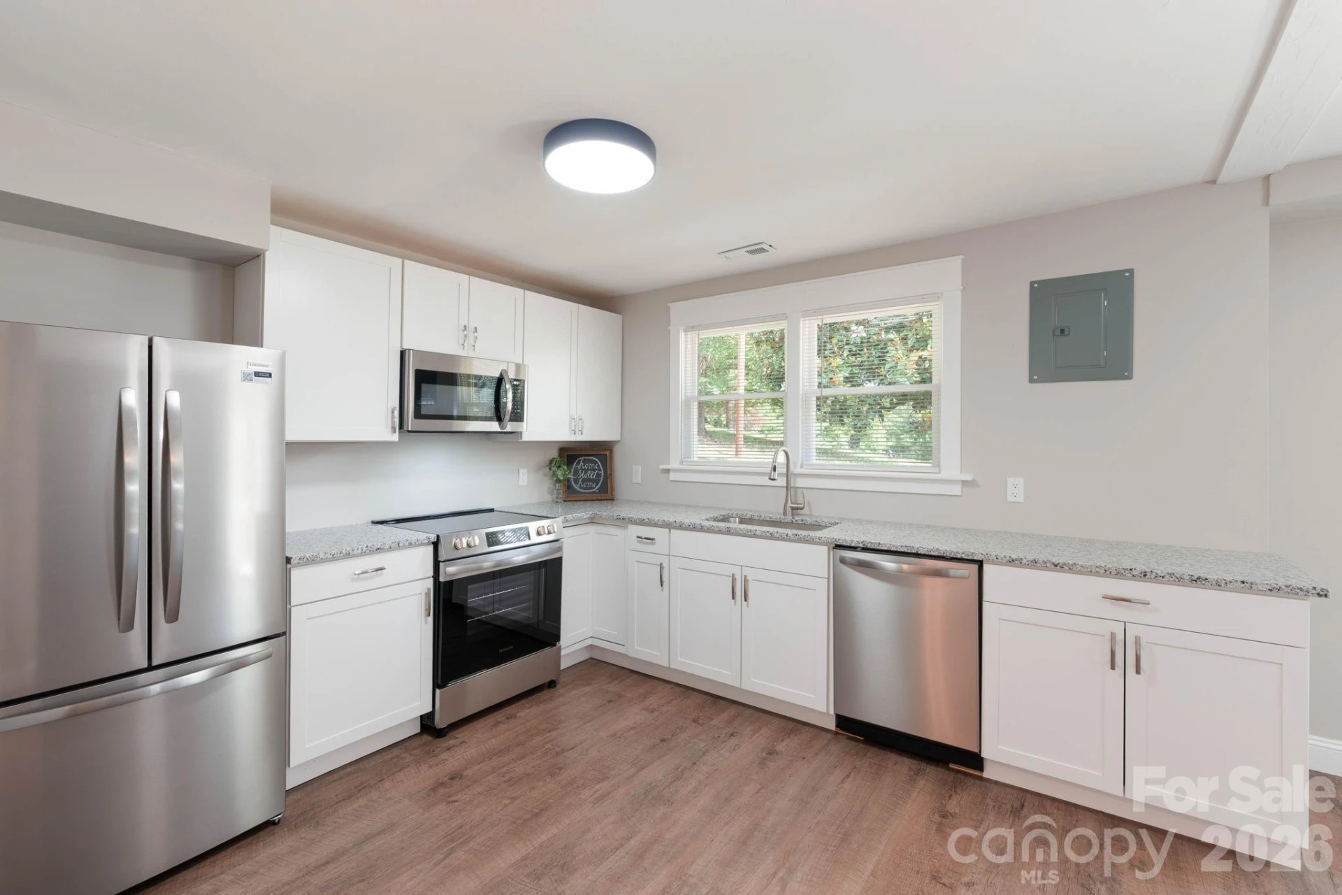 147 Hillside Street - Photo 24