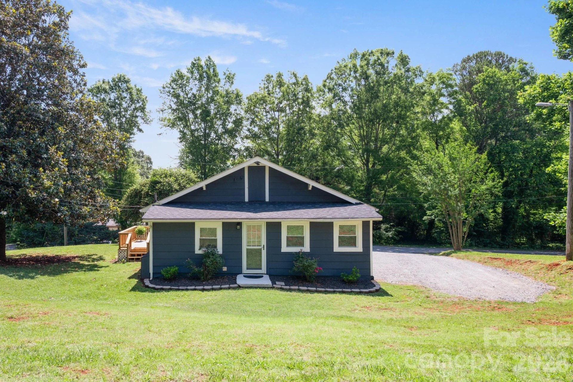 147 Hillside Street - Photo 6