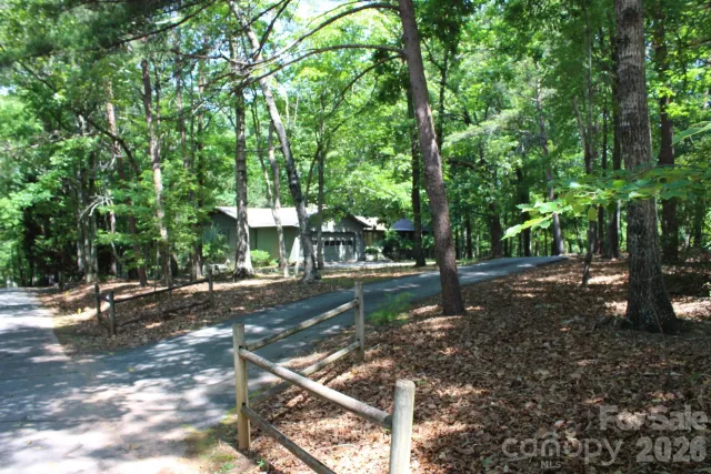 30 Oak Lane, Columbus, NC, 28722