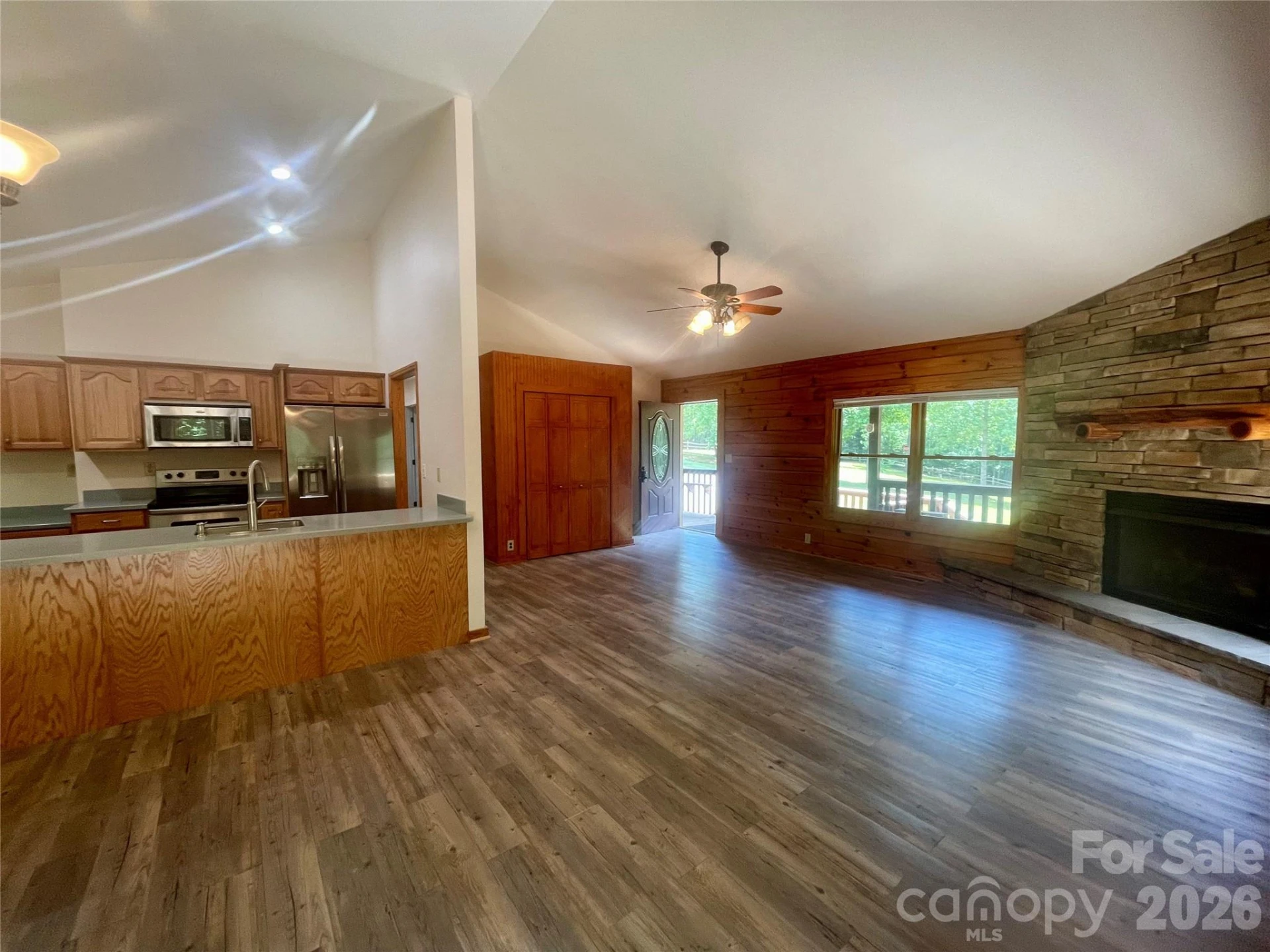 114 Woodstock Lane - Photo 11