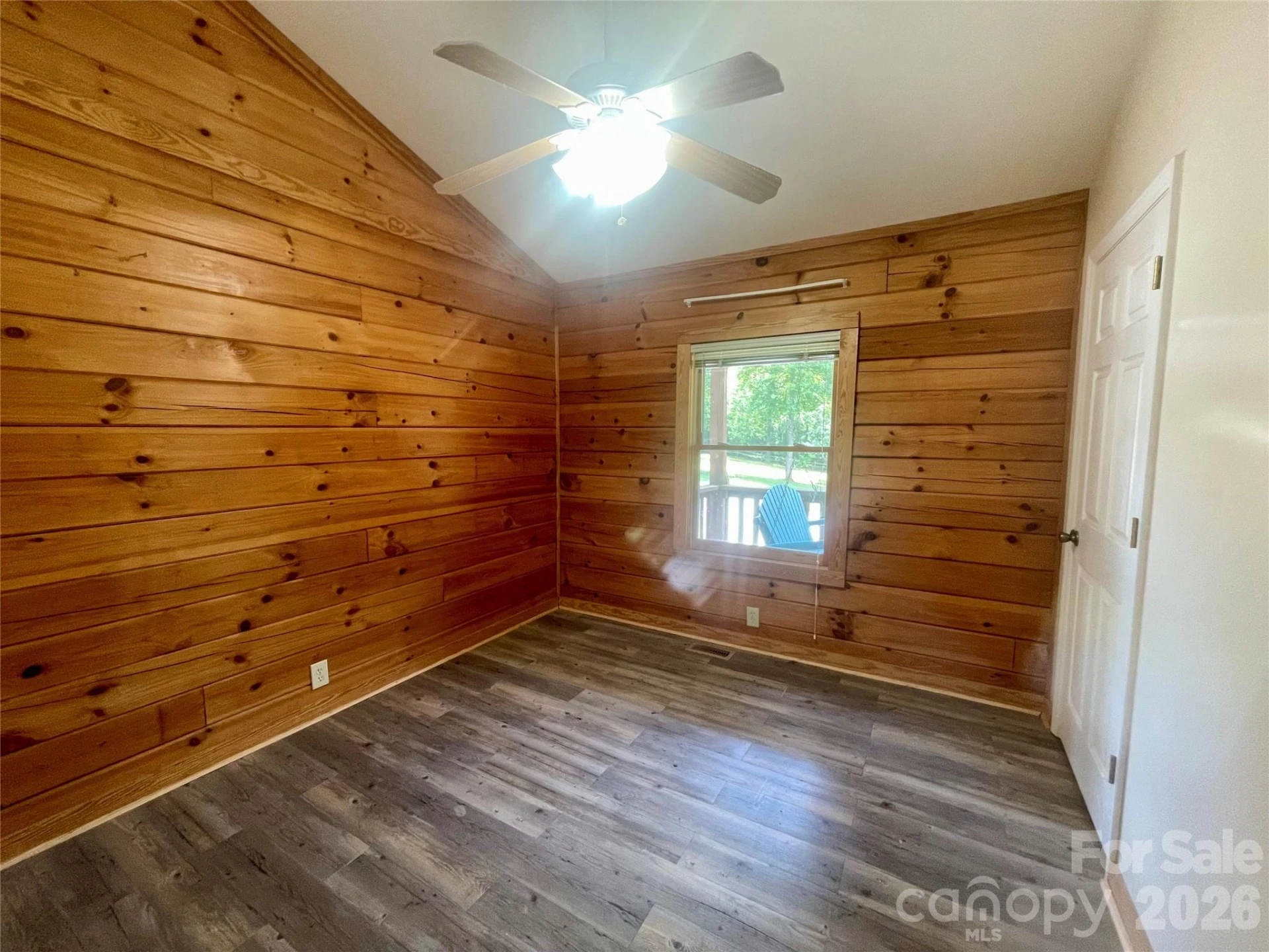 114 Woodstock Lane - Photo 13