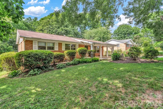 67 Wagon Road, Asheville, NC, 28805