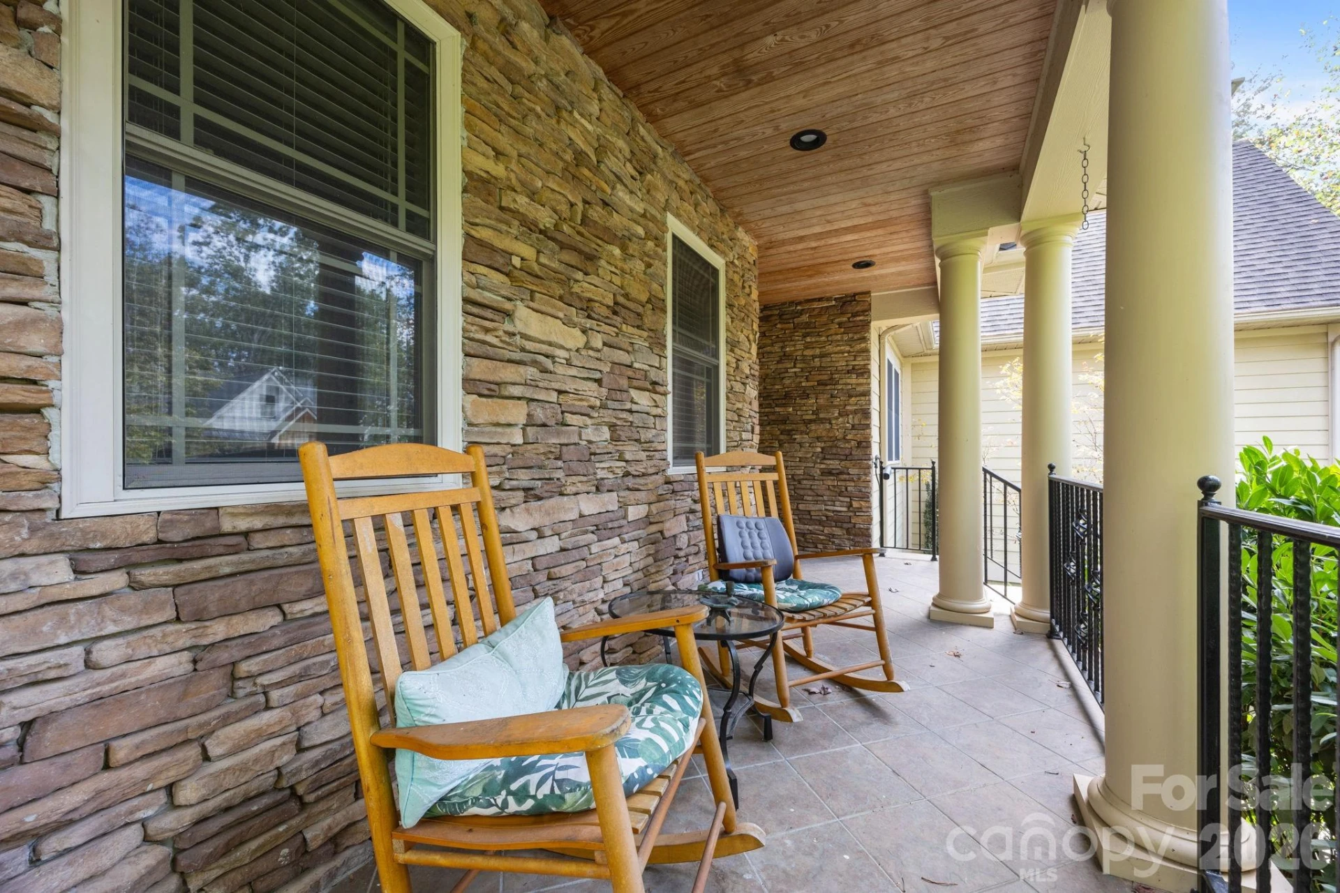 40 Mountain Shadows Drive - Photo 4