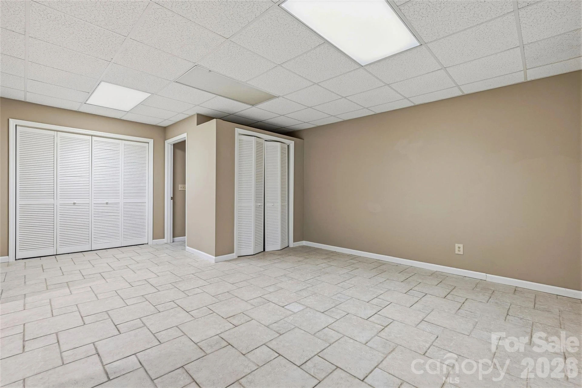 279 Woody Lane - Photo 34