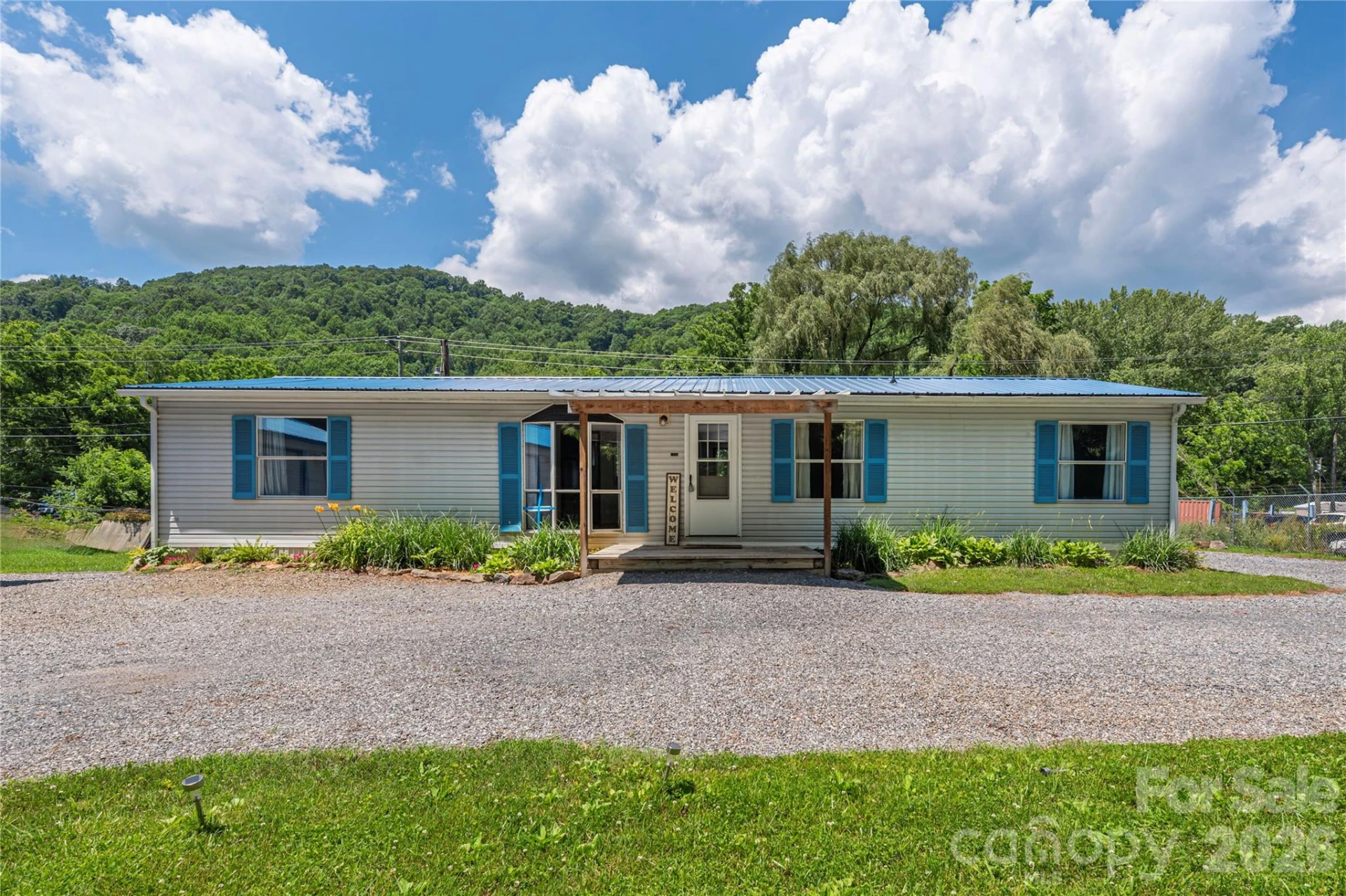 1458 Old Balsam Road - Photo 2
