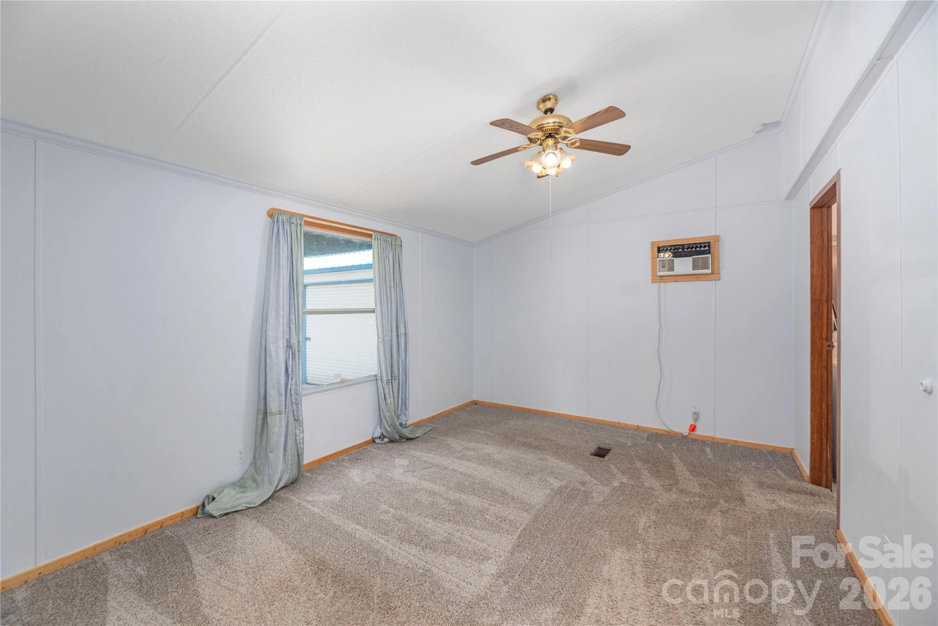 1458 Old Balsam Road - Photo 14