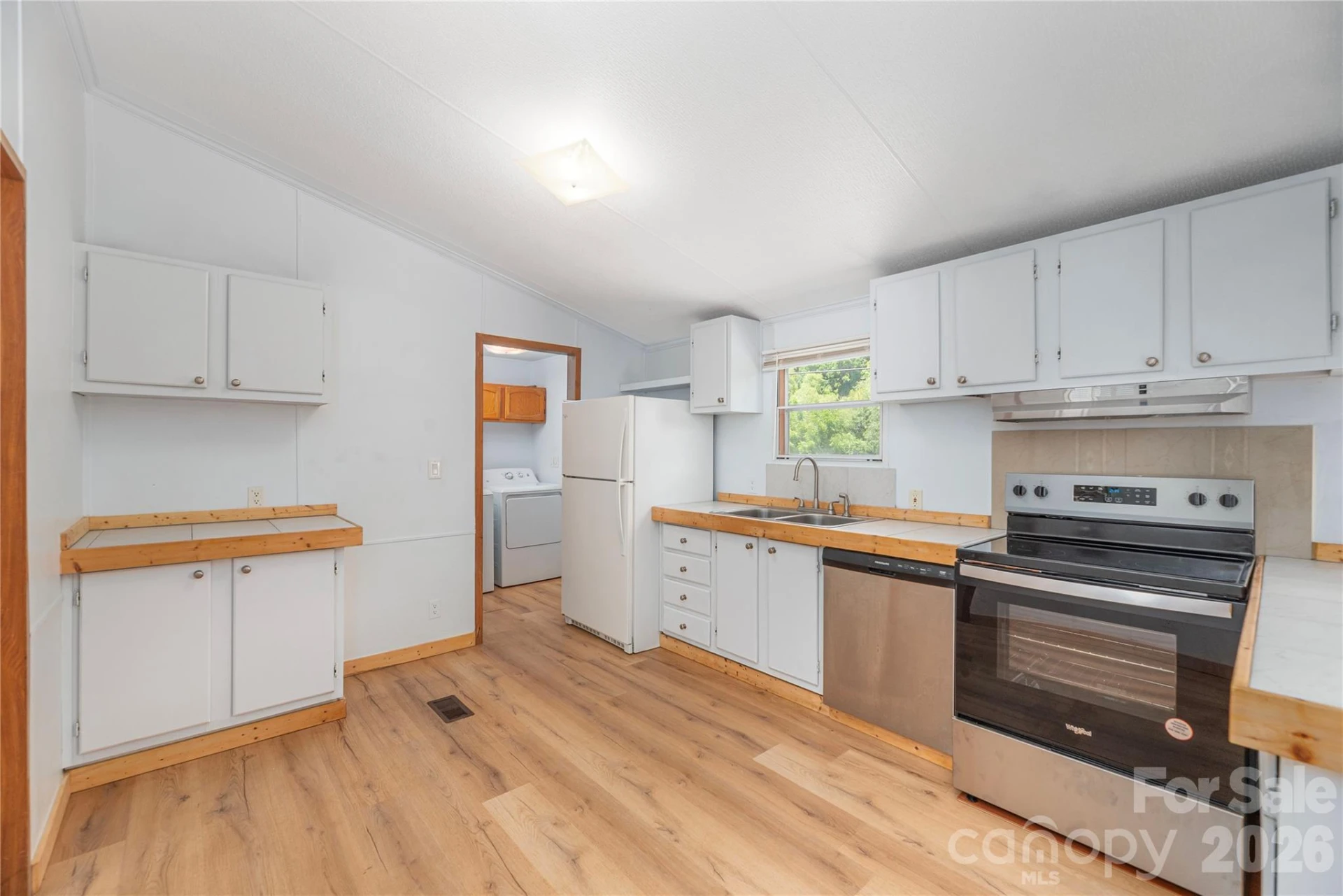 1458 Old Balsam Road - Photo 6