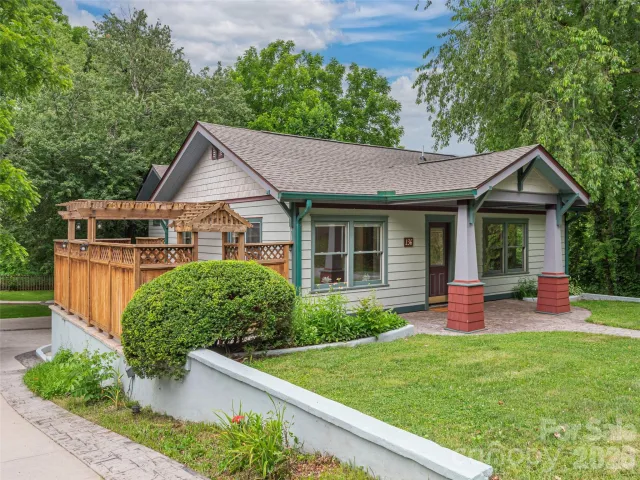 136 Assembly Street, Waynesville, NC, 28786