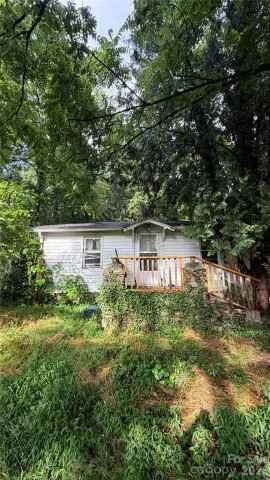 20 Utopia Road, Asheville, NC, 28805